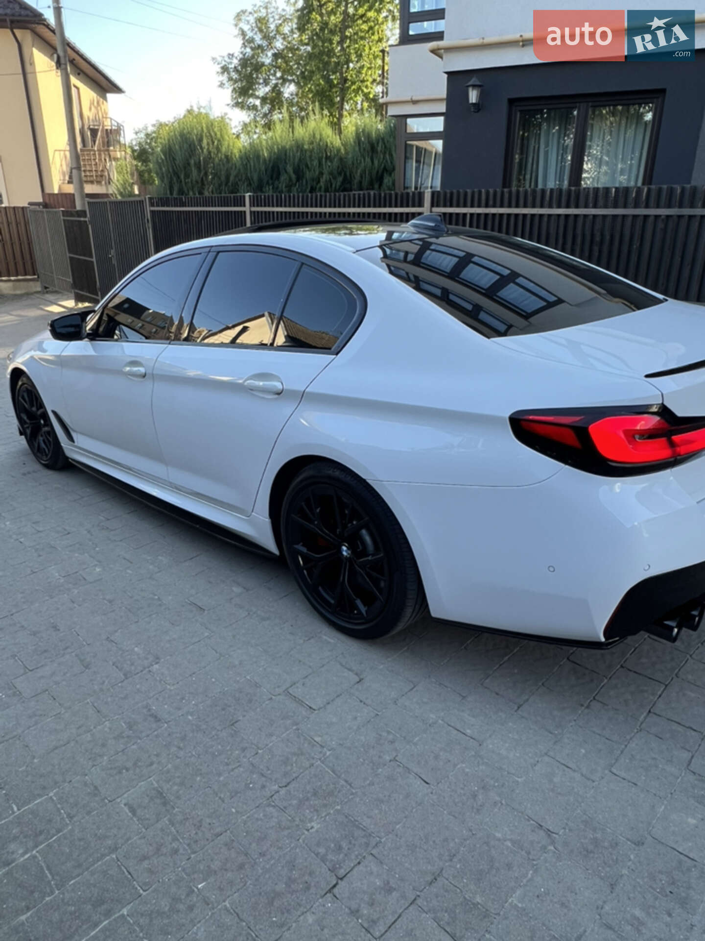 BMW 5 Series 2022 VIN WBA73BJ00NCJ89882 фото оголошення 23 з 70
