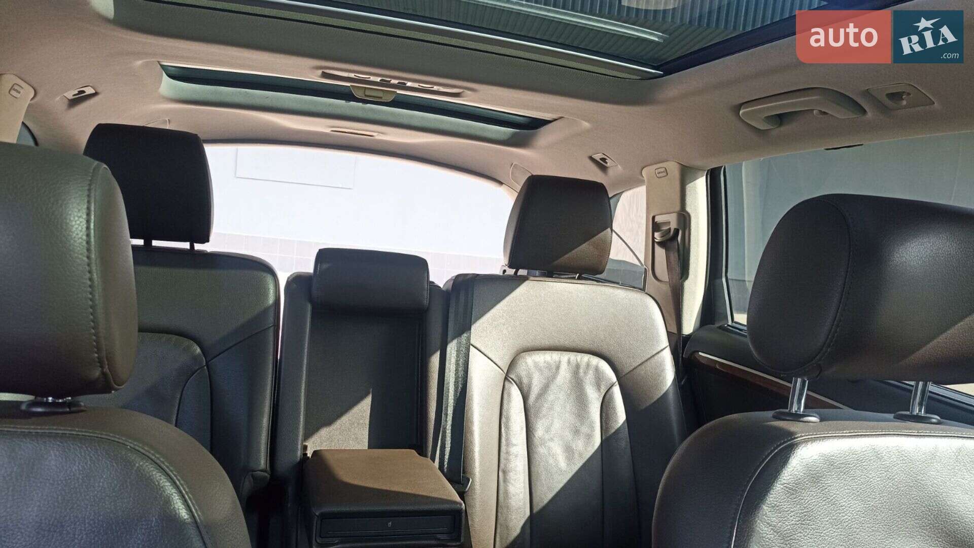 Audi Q7 2012 VIN WA1LMAFE3CD009616 фото оголошення 7 з 41