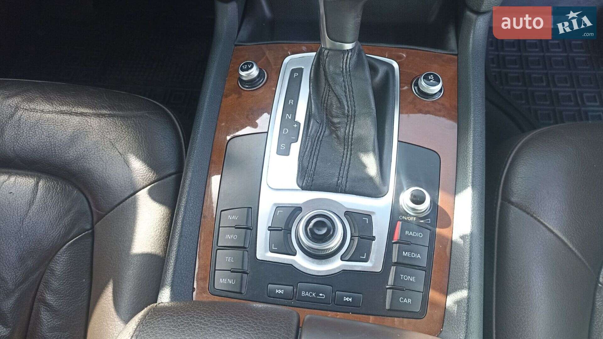 Audi Q7 2012 VIN WA1LMAFE3CD009616 фото оголошення 9 з 41