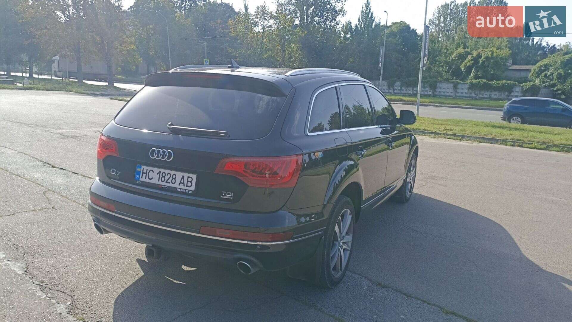 Audi Q7 2012 VIN WA1LMAFE3CD009616 фото оголошення 32 з 41
