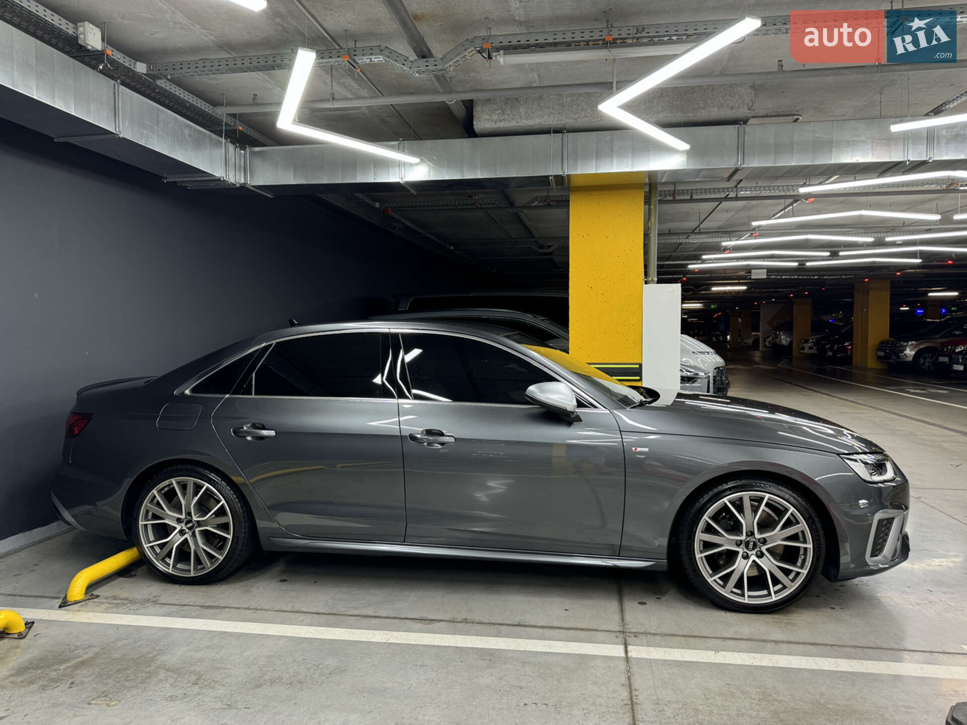 Audi A4 2023 VIN WAUZZZF40PN019380 фото оголошення 5 з 117