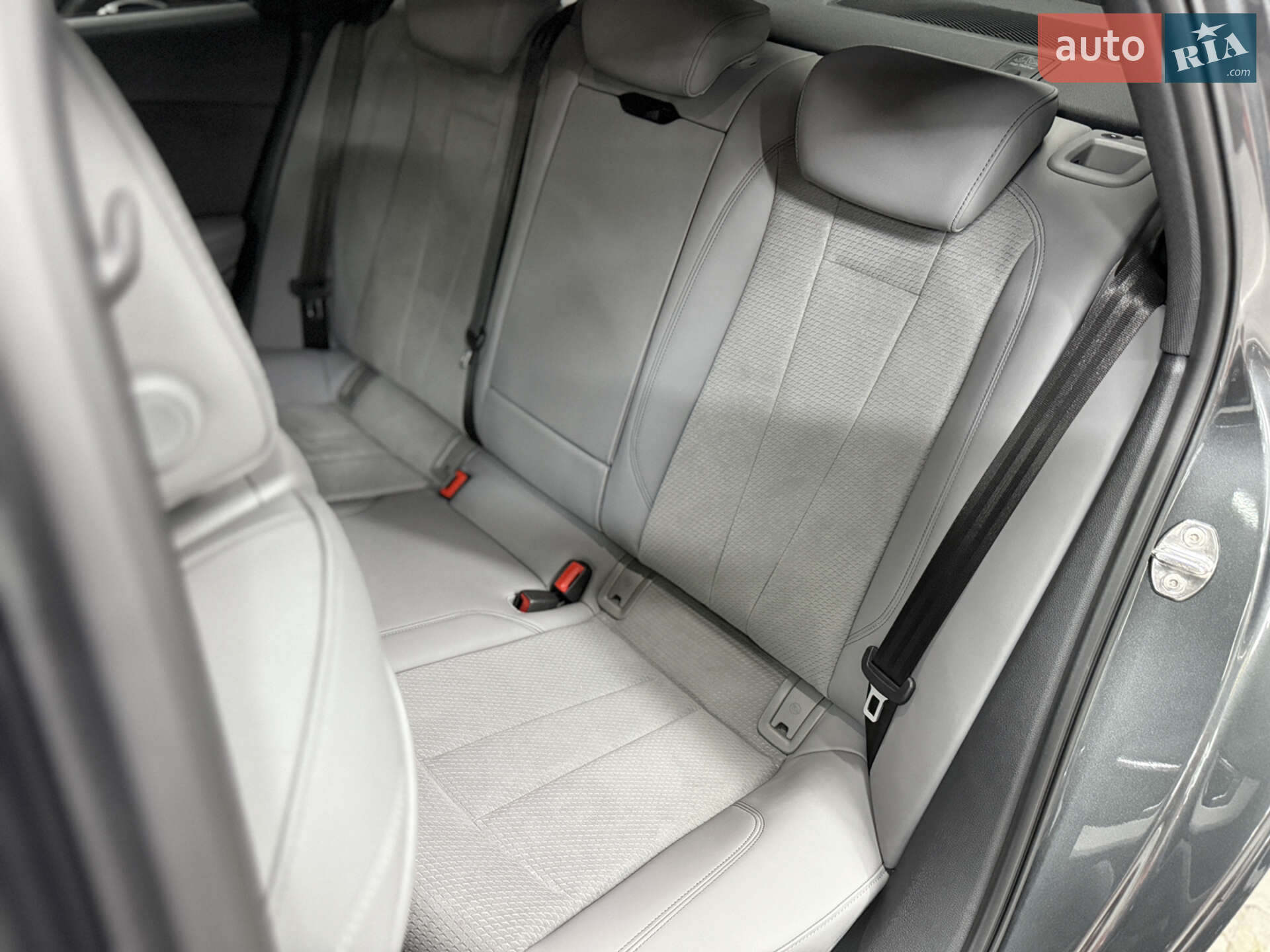 Audi A4 2023 VIN WAUZZZF40PN019380 фото оголошення 43 з 117