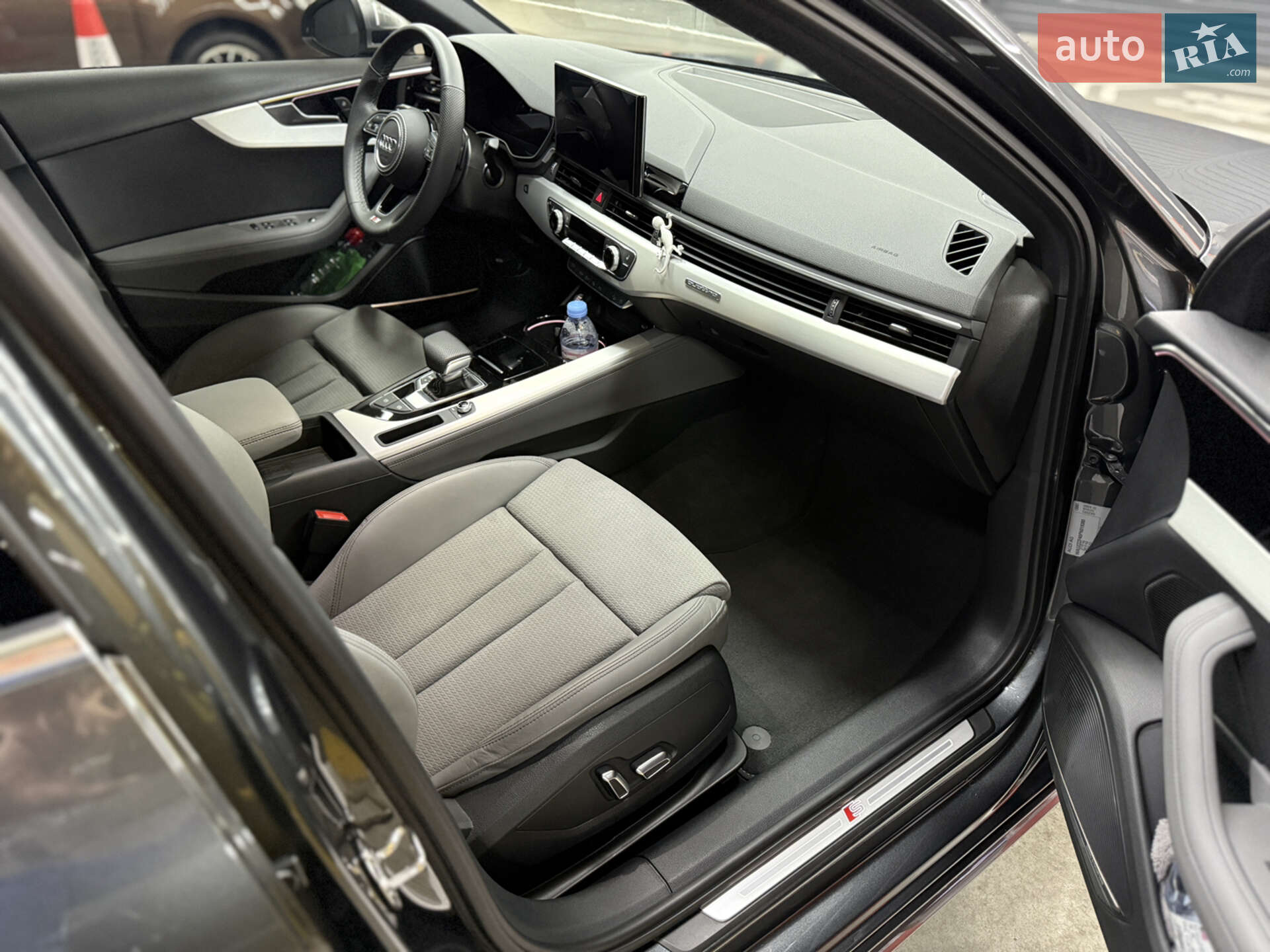 Audi A4 2023 VIN WAUZZZF40PN019380 фото оголошення 45 з 116