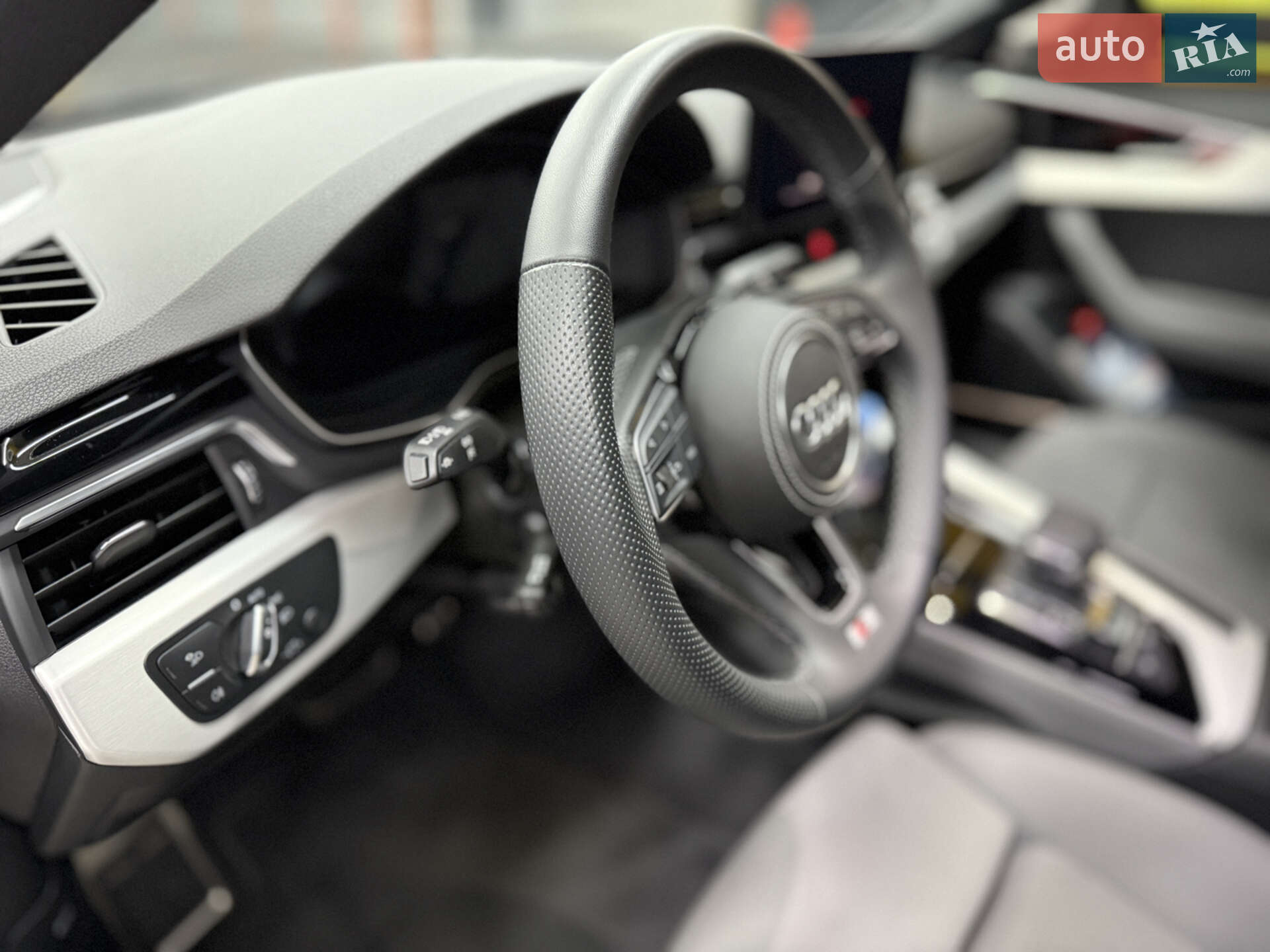Audi A4 2023 VIN WAUZZZF40PN019380 фото оголошення 40 з 116