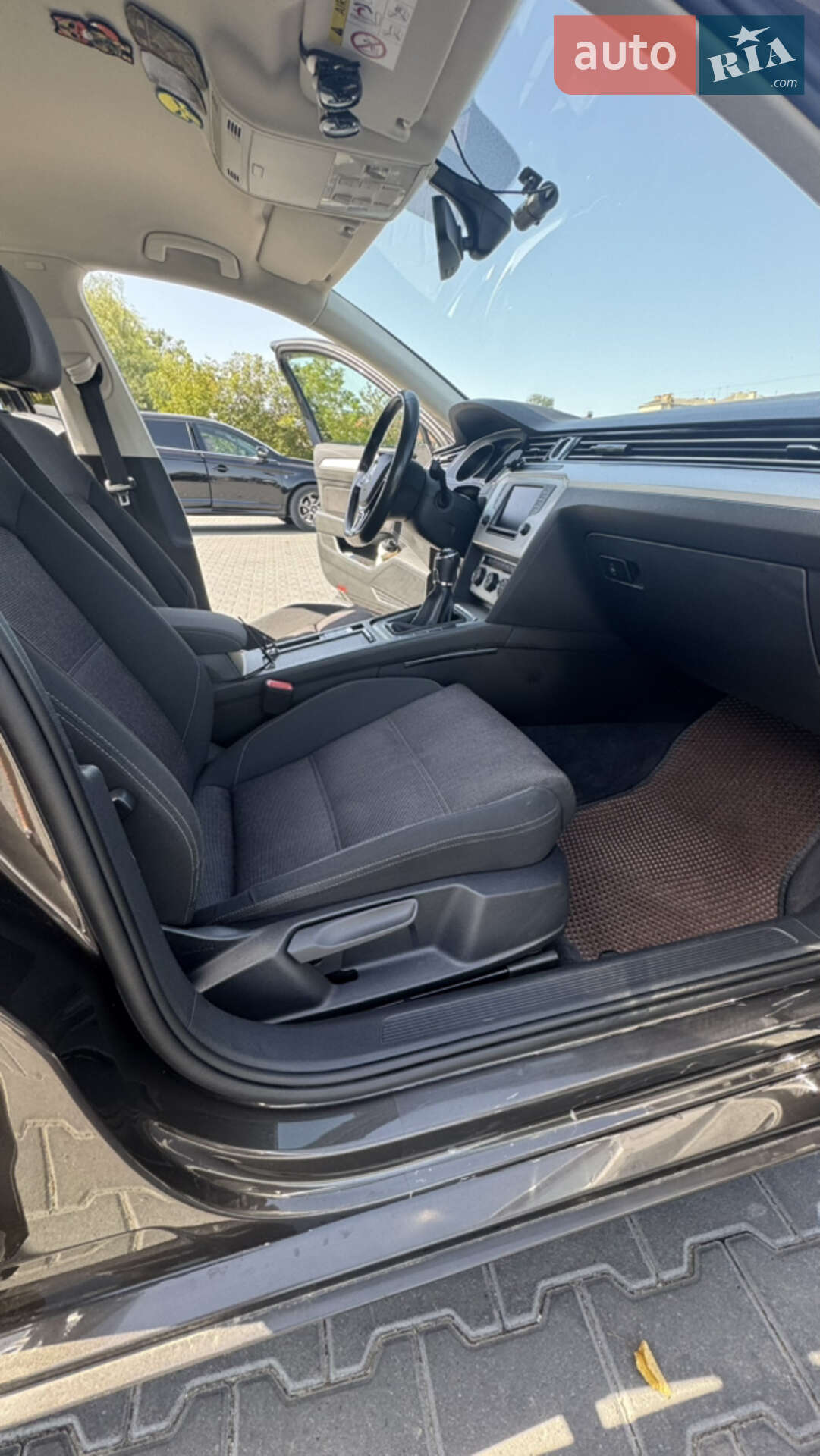 Volkswagen Passat 2016 VIN WVWZZZ3CZGE230109 фото оголошення 25 з 32