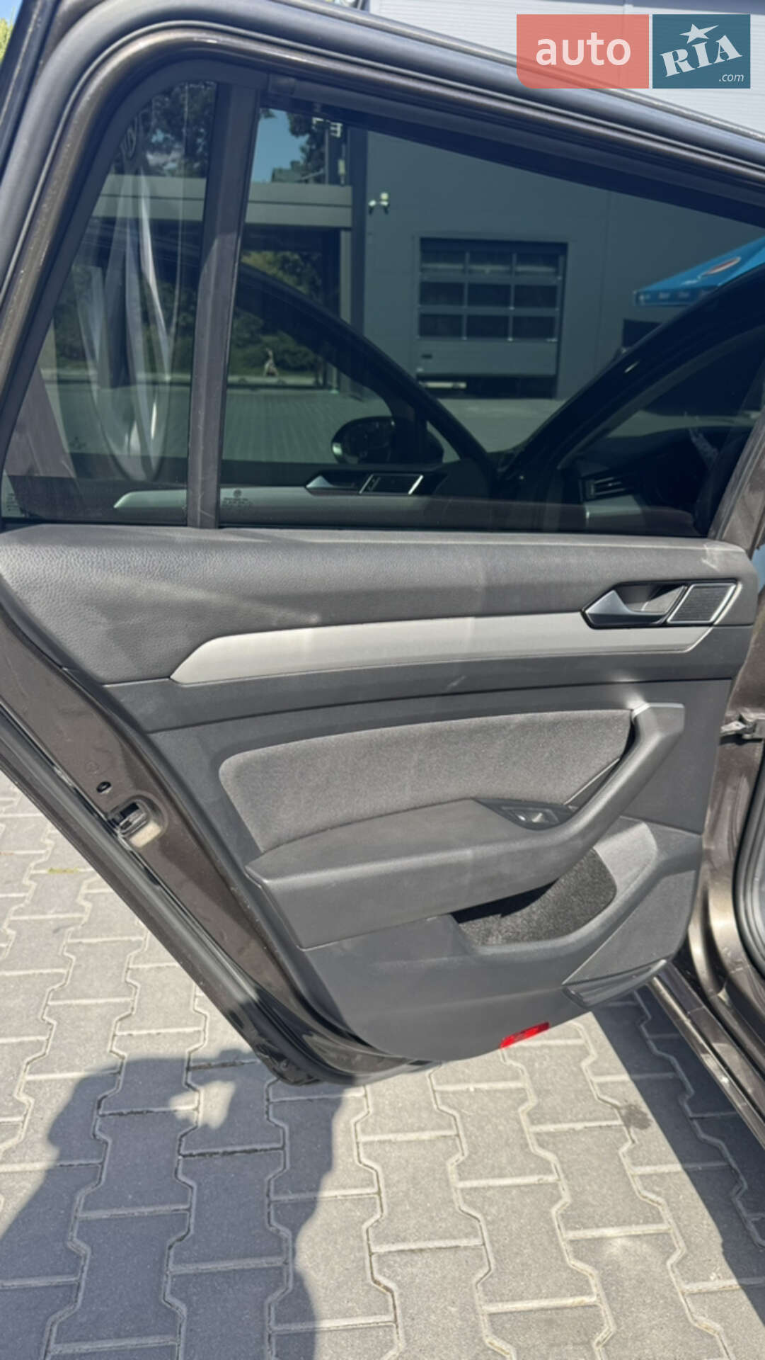 Volkswagen Passat 2016 VIN WVWZZZ3CZGE230109 фото оголошення 11 з 32
