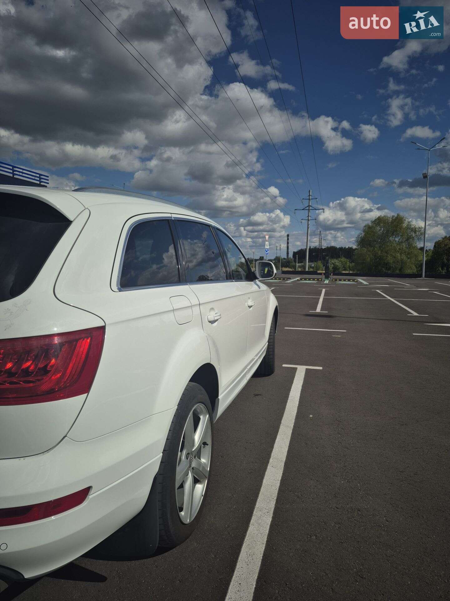 Audi Q7 2014 VIN WA1CGAFE3ED019802 фото оголошення 8 з 17
