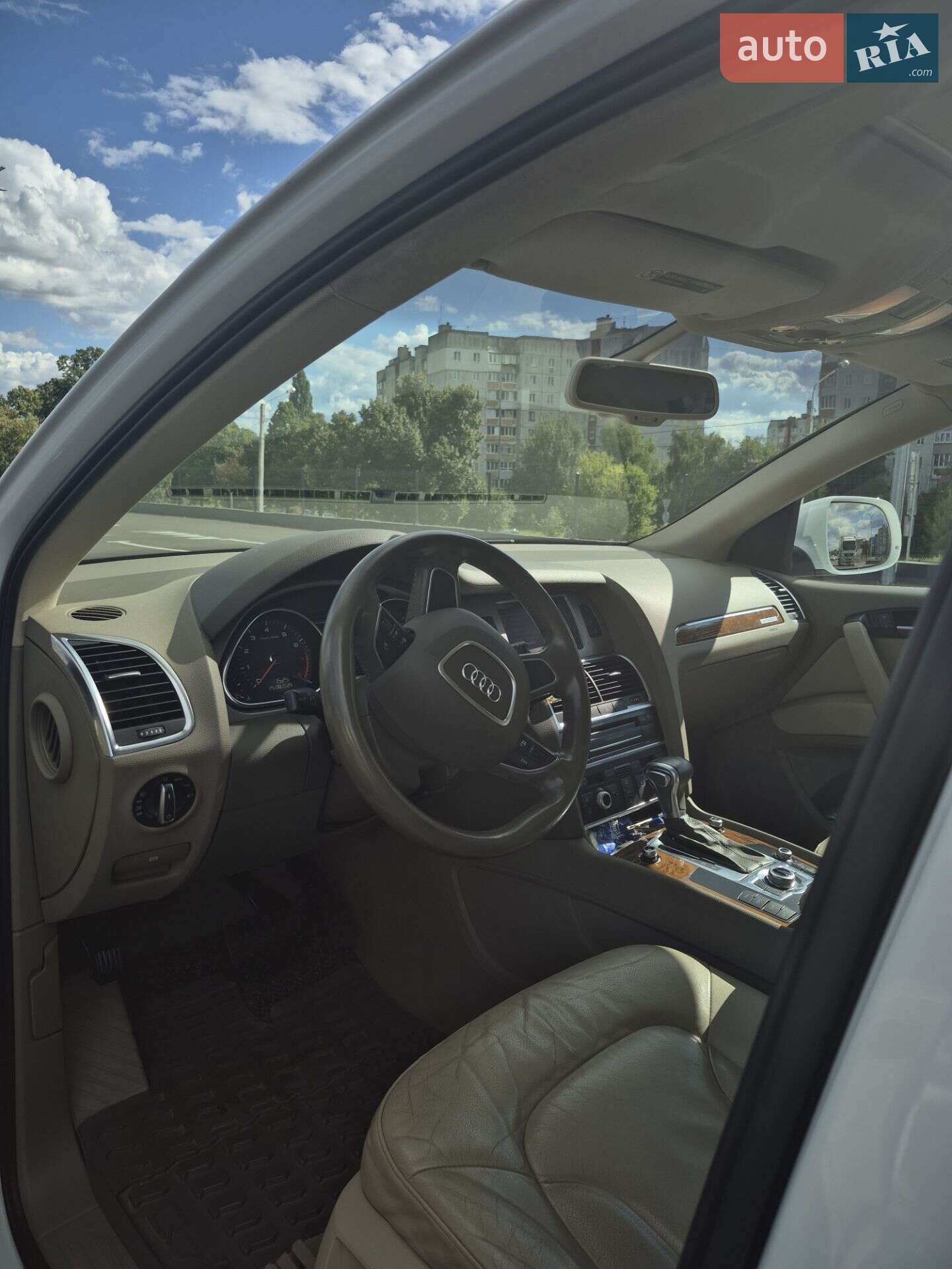Audi Q7 2014 VIN WA1CGAFE3ED019802 фото оголошення 9 з 17