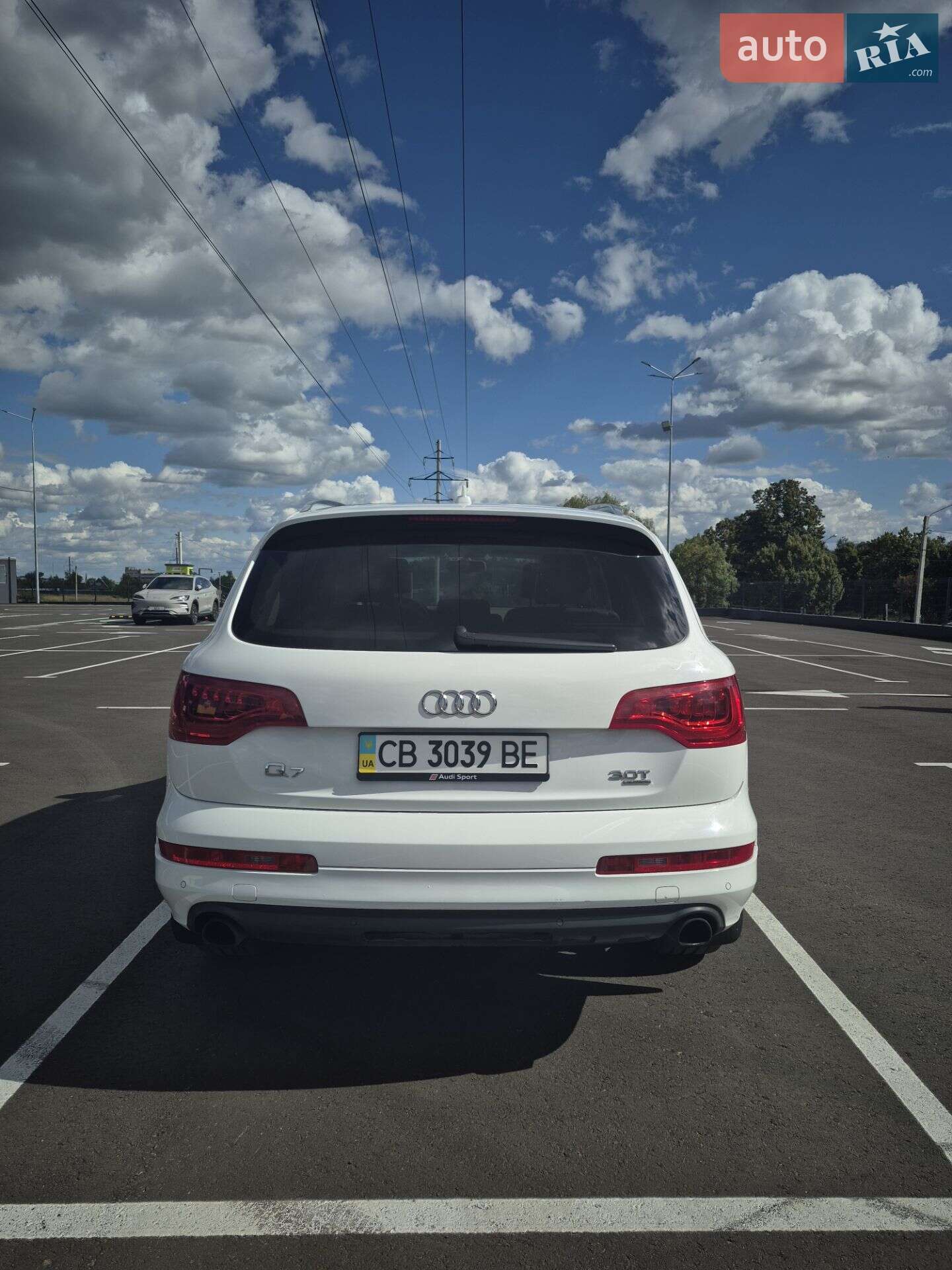 Audi Q7 2014 VIN WA1CGAFE3ED019802 фото оголошення 10 з 17