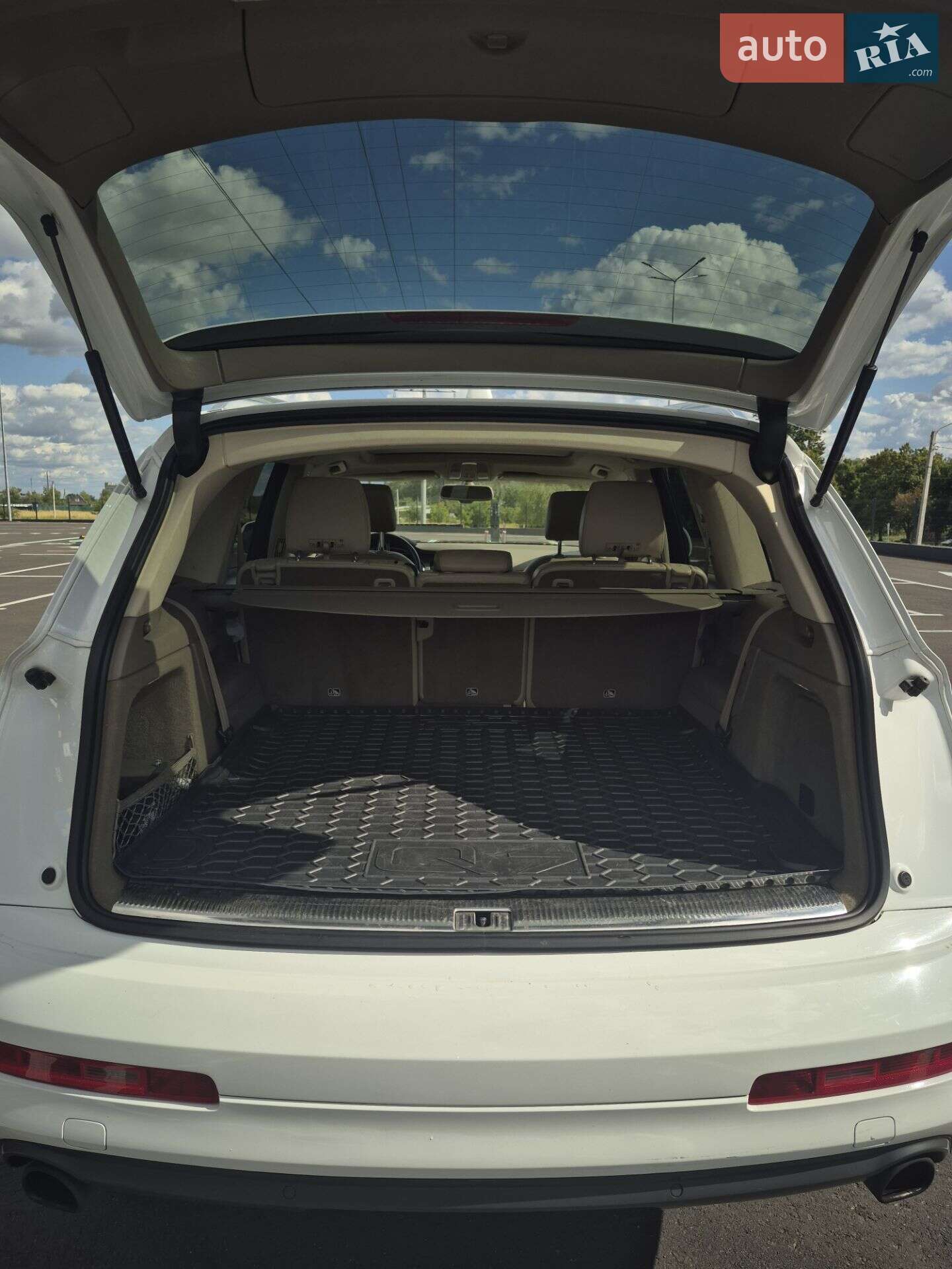 Audi Q7 2014 VIN WA1CGAFE3ED019802 фото оголошення 14 з 17