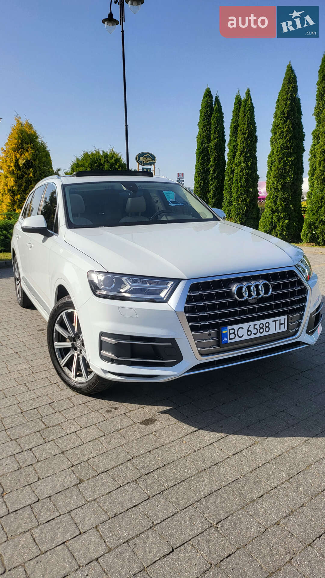 Audi Q7 2017 VIN WA1LHAF77JD021061 фото оголошення 4 з 17
