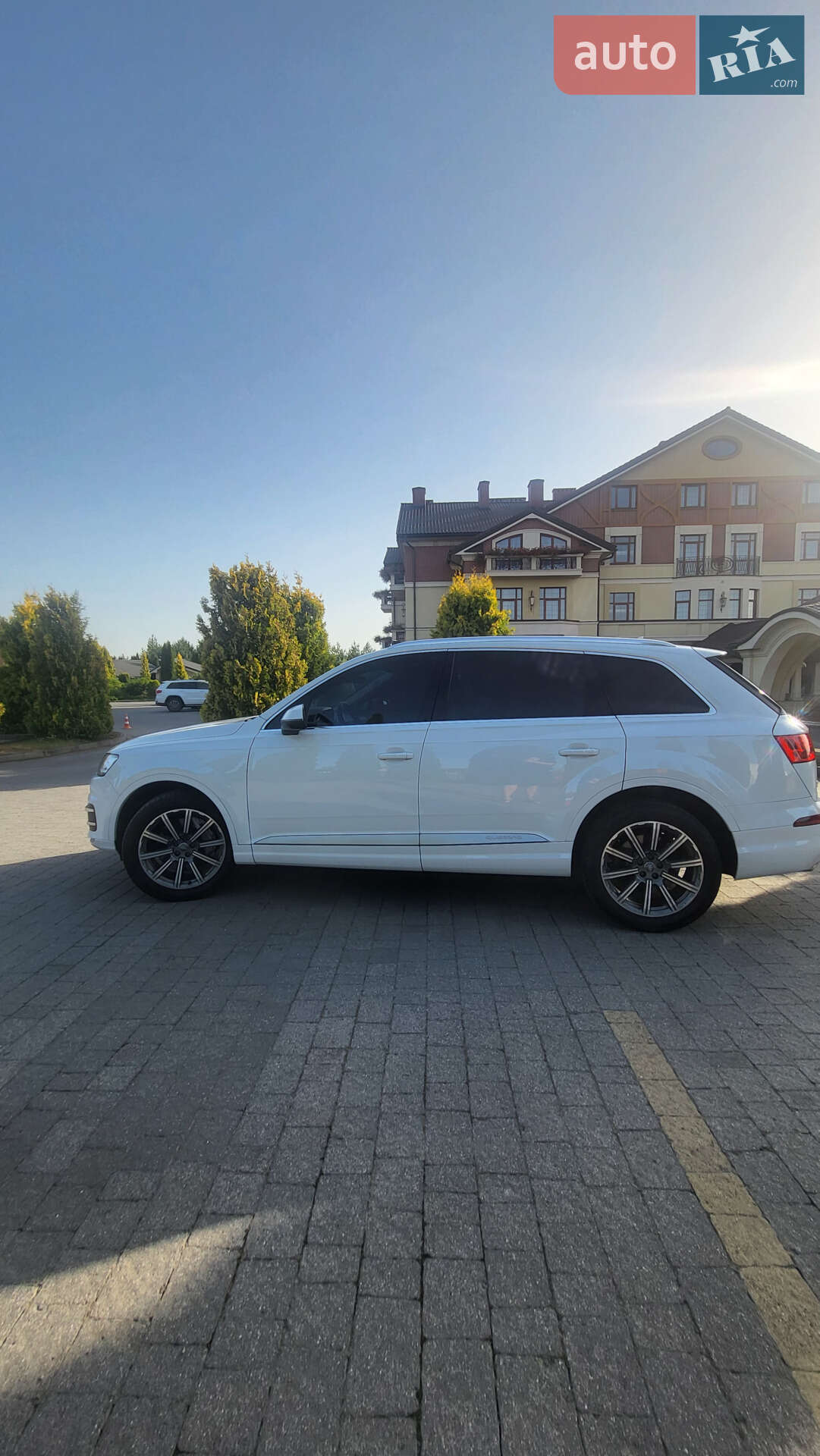 Audi Q7 2017 VIN WA1LHAF77JD021061 фото оголошення 7 з 17