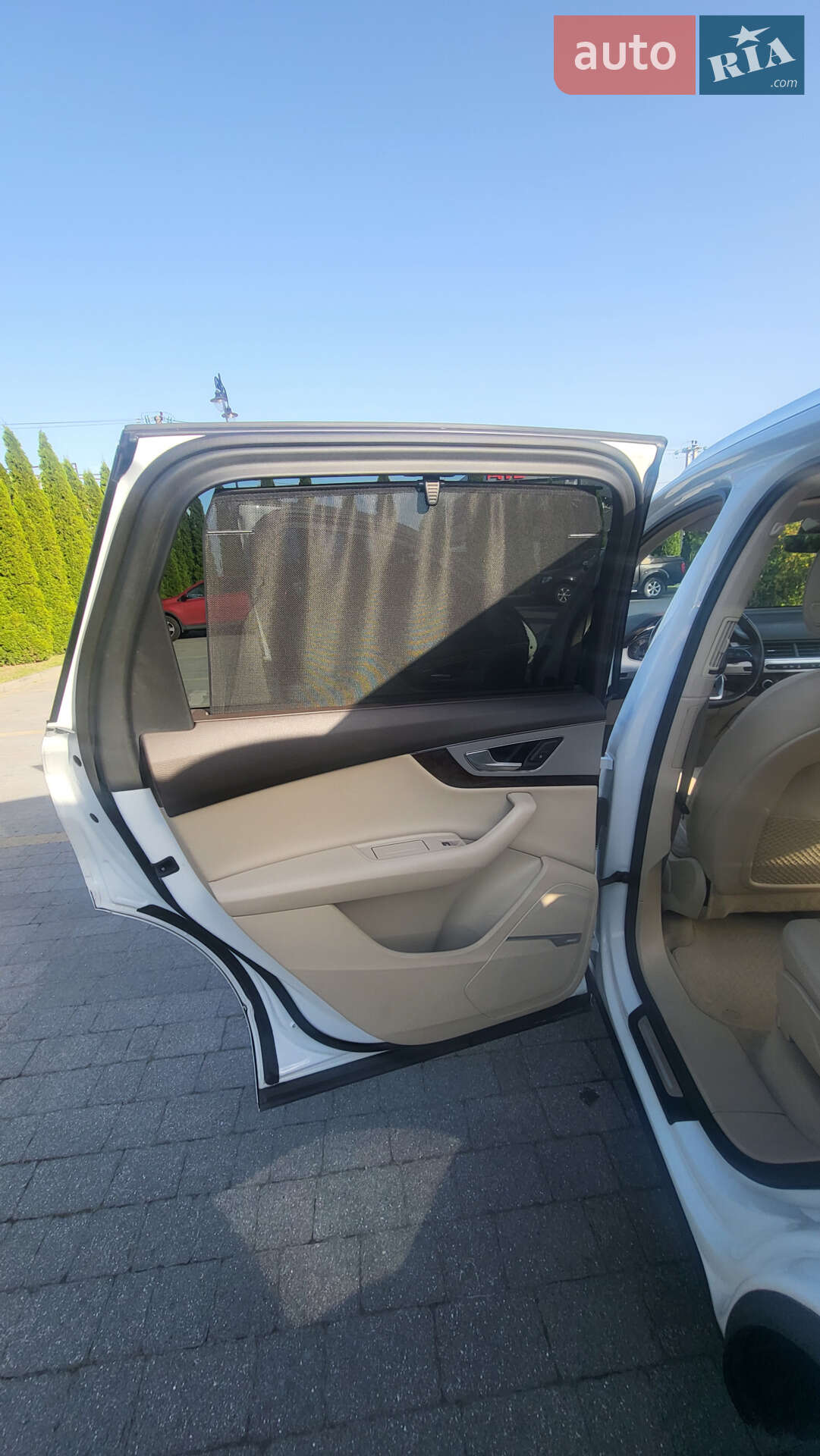 Audi Q7 2017 VIN WA1LHAF77JD021061 фото оголошення 11 з 17
