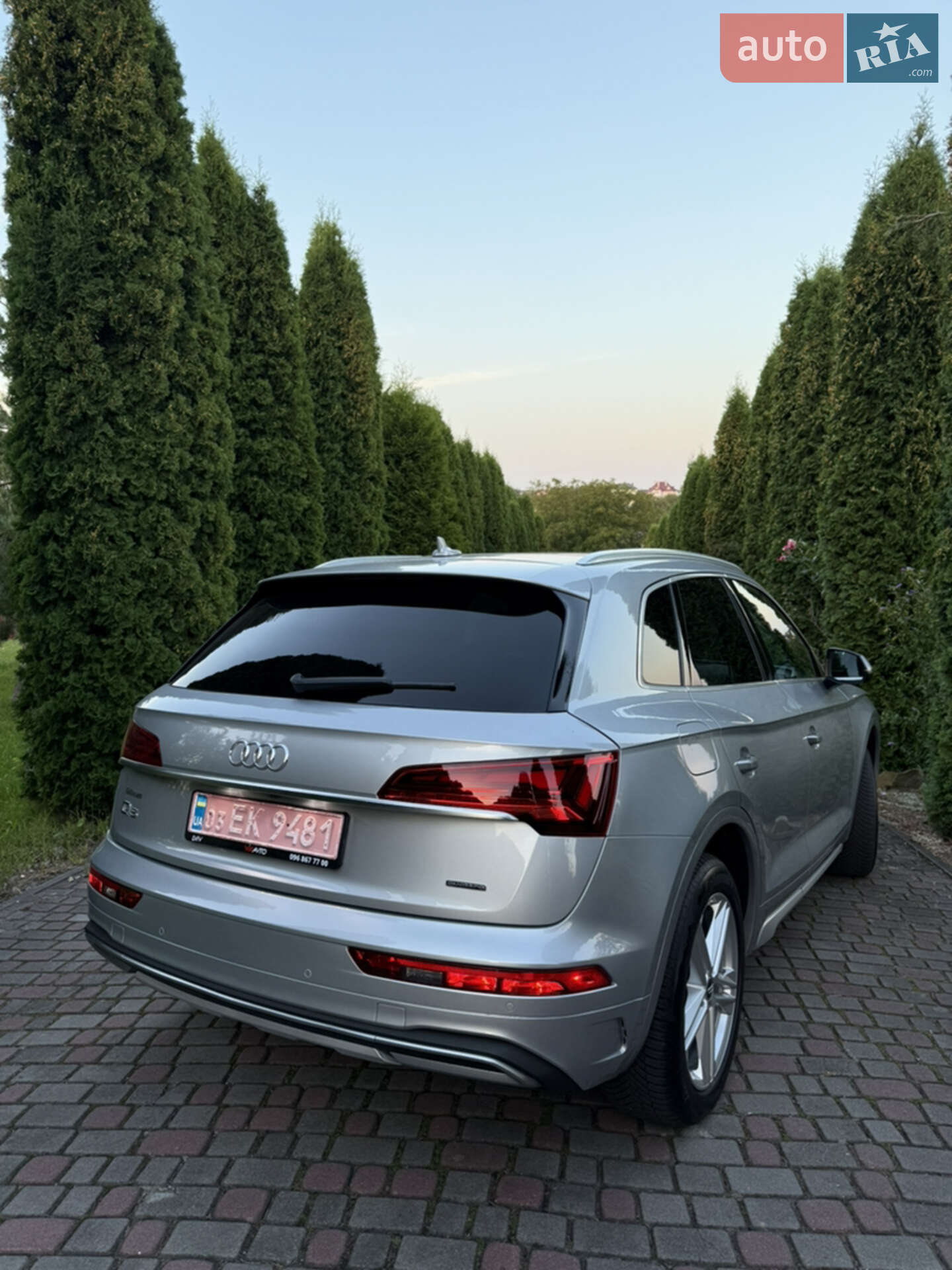 Audi Q5 2020 VIN WA1BAAFY1M2018875 фото оголошення 4 з 16