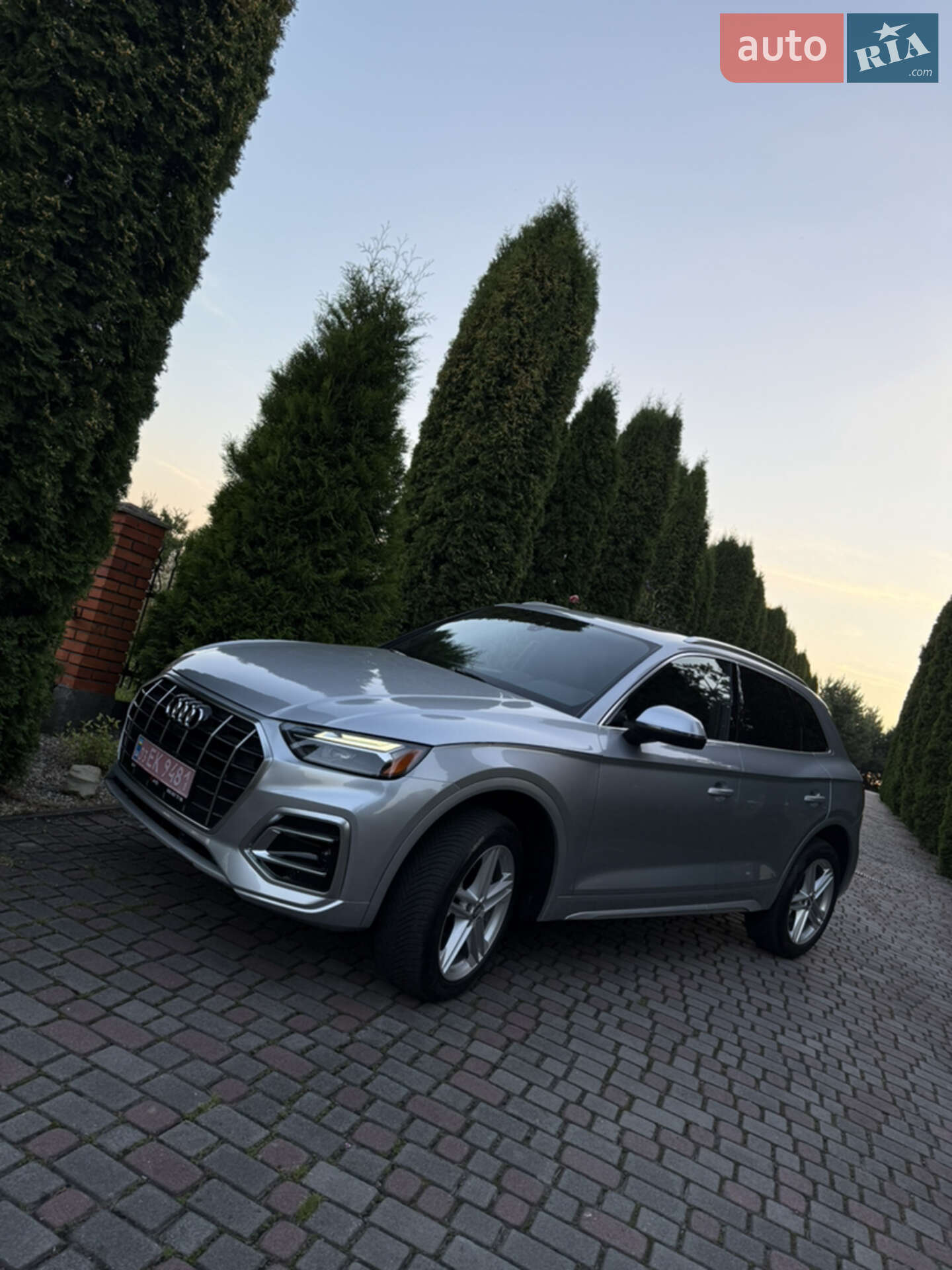 Audi Q5 2020 VIN WA1BAAFY1M2018875 фото оголошення 9 з 16
