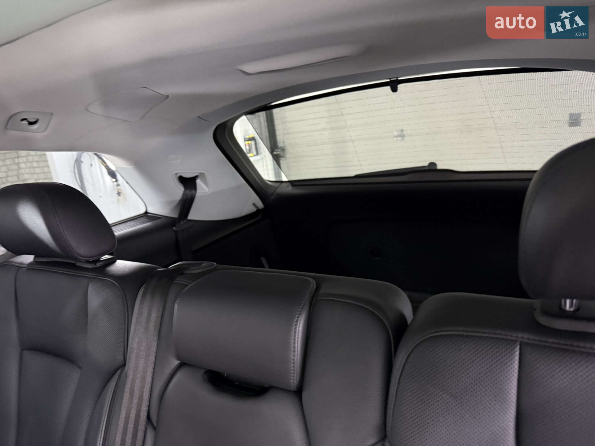 Audi Q7 2018 VIN WA1VAAF73JD031065 фото оголошення 4 з 30