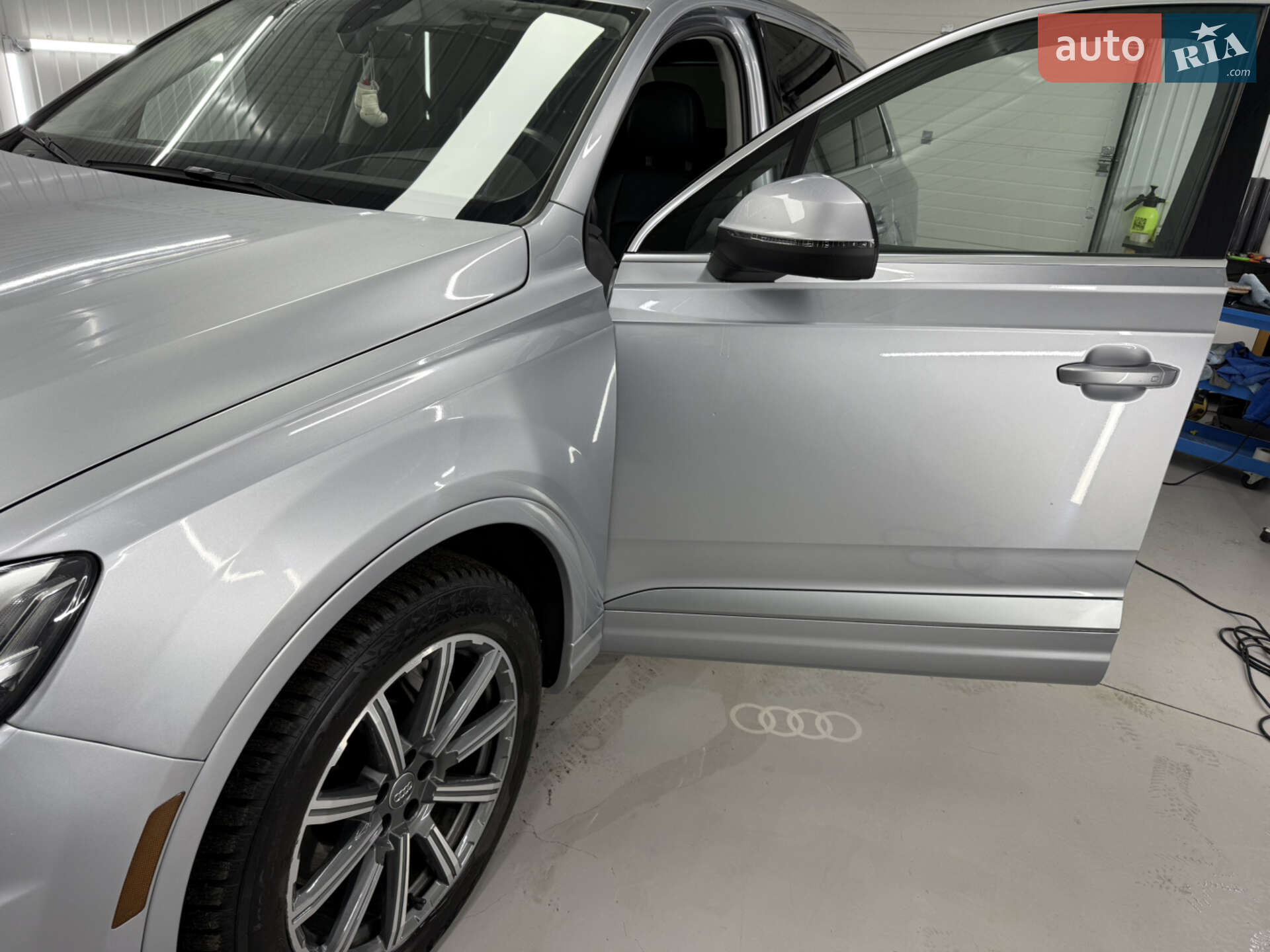 Audi Q7 2018 VIN WA1VAAF73JD031065 фото оголошення 13 з 30