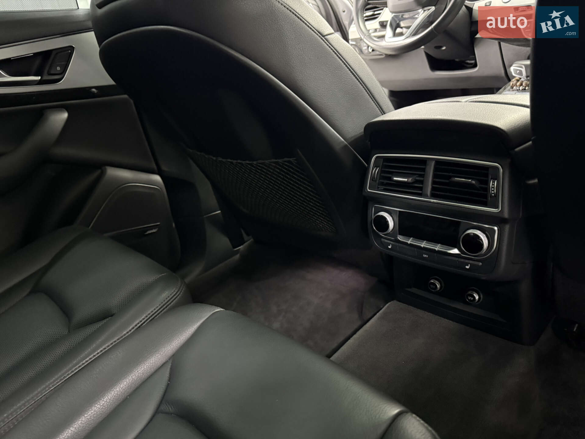 Audi Q7 2018 VIN WA1VAAF73JD031065 фото оголошення 22 з 30