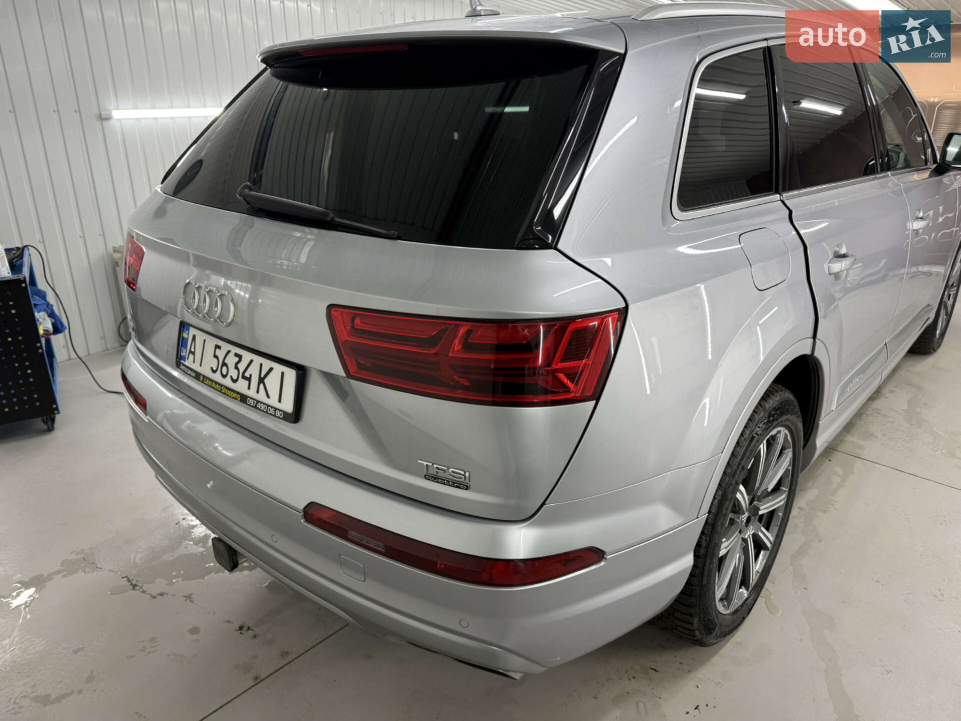 Audi Q7 2018 VIN WA1VAAF73JD031065 фото оголошення 24 з 30