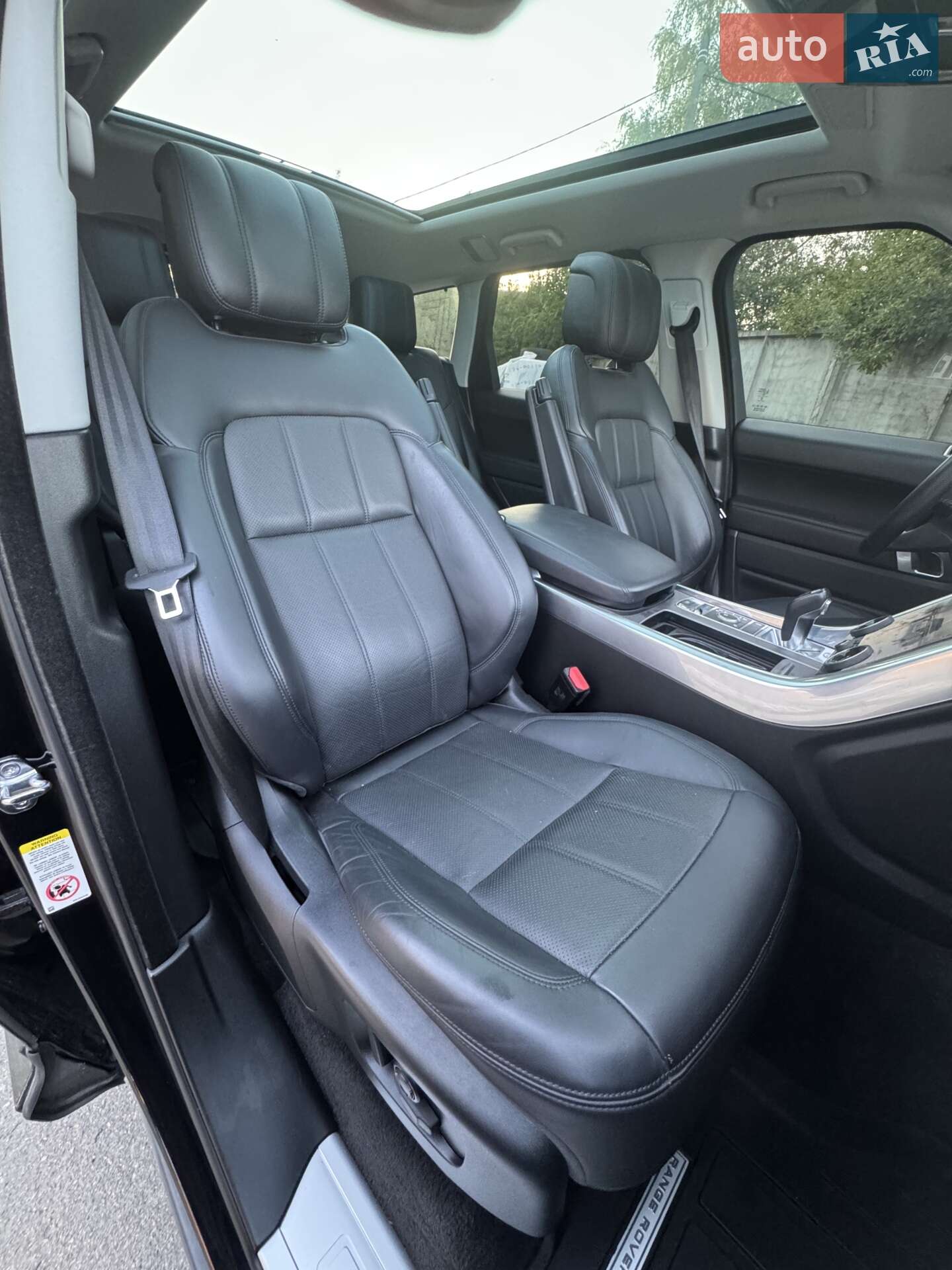 Land Rover Range Rover Sport 2019 VIN SALWR2SU1LA883030 фото оголошення 24 з 32