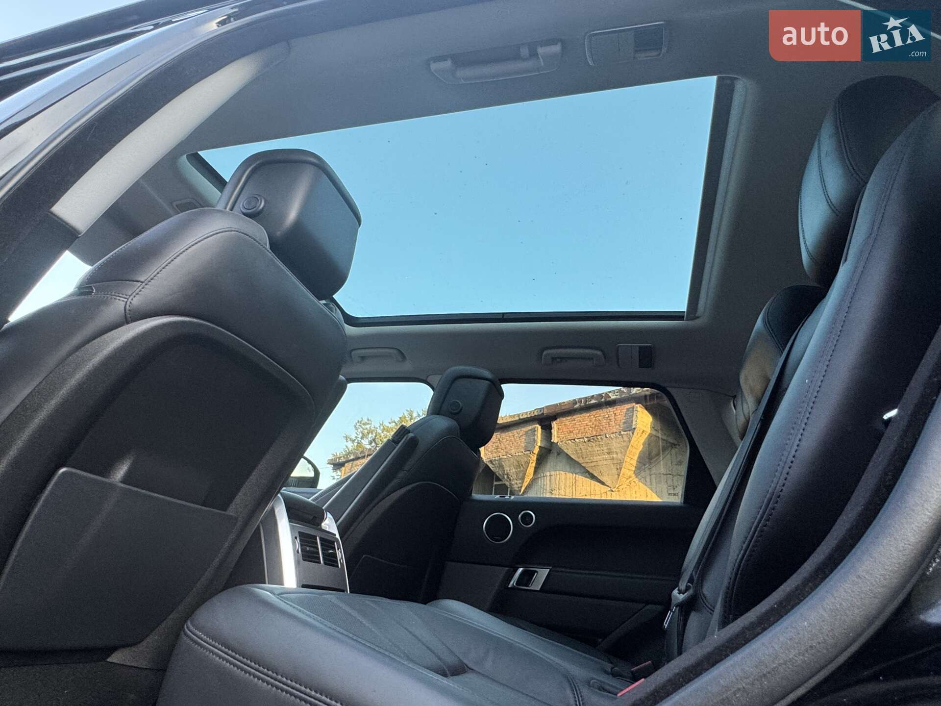 Land Rover Range Rover Sport 2019 VIN SALWR2SU1LA883030 фото оголошення 28 з 32