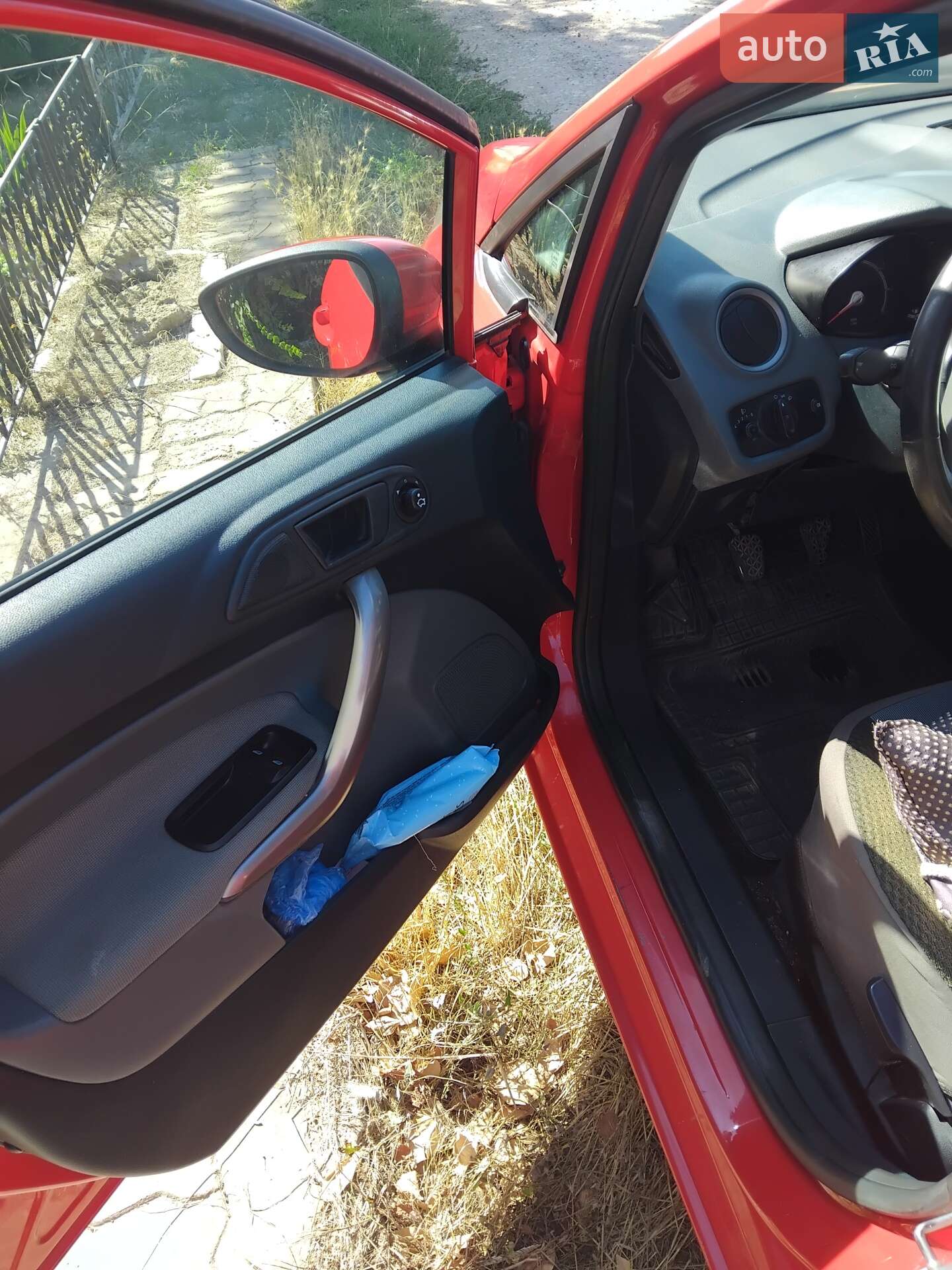Ford Fiesta 2010 VIN WF0JXXGAJJAR21096 фото оголошення 5 з 15
