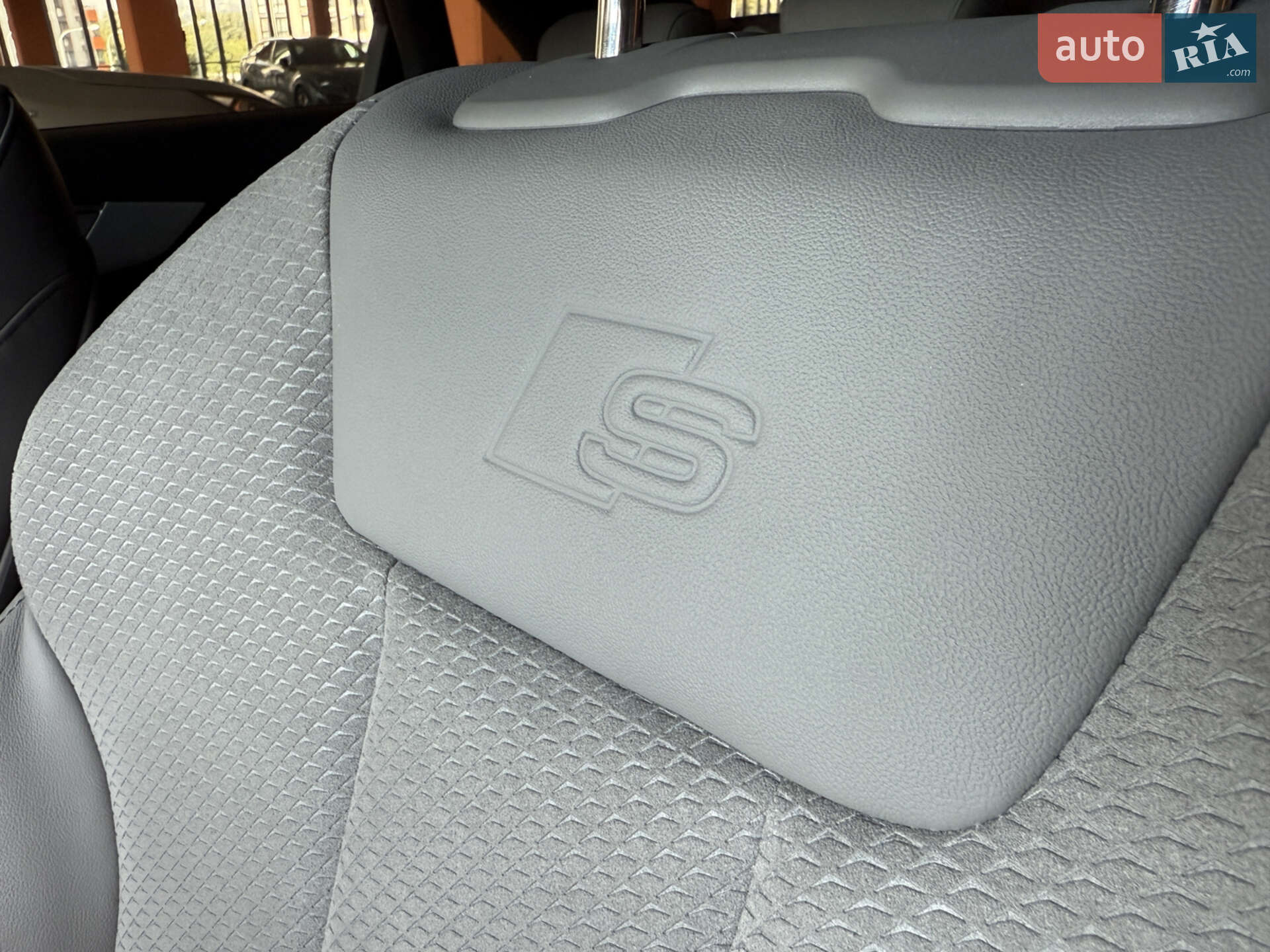 Audi A4 2023 VIN WAUZZZF40PN019380 фото оголошення 48 з 117