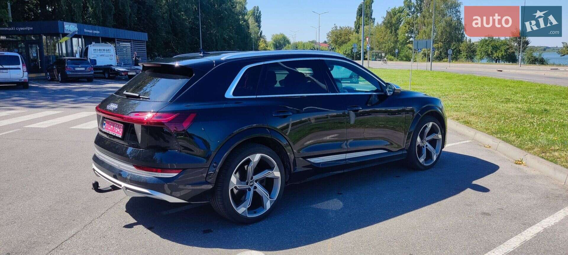 Audi e-tron S 2021 VIN WAUZZZGE9NB016046 фото оголошення 7 з 31