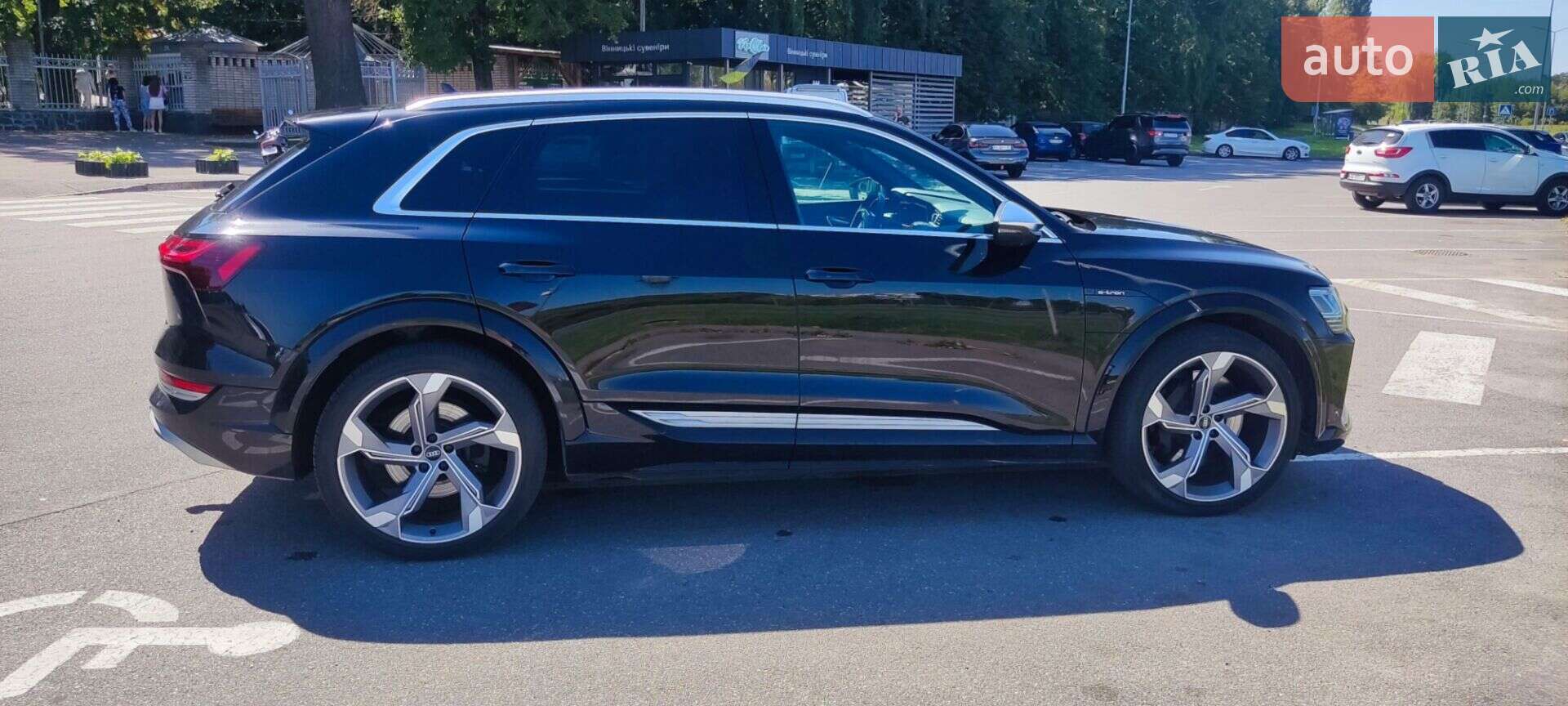 Audi e-tron S 2021 VIN WAUZZZGE9NB016046 фото оголошення 8 з 31