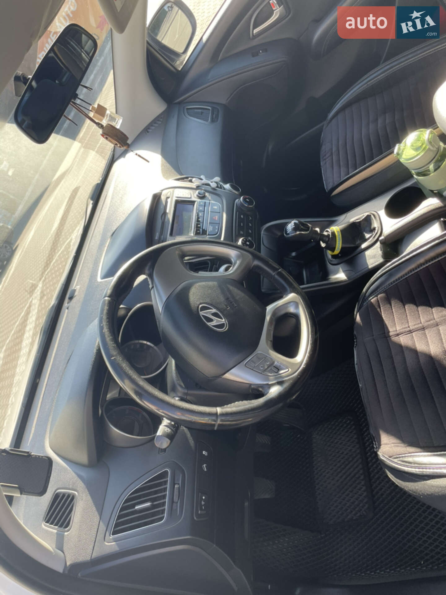 Hyundai Ix35 2011 VIN TMAJT81UACJ219878 фото оголошення 2 з 25