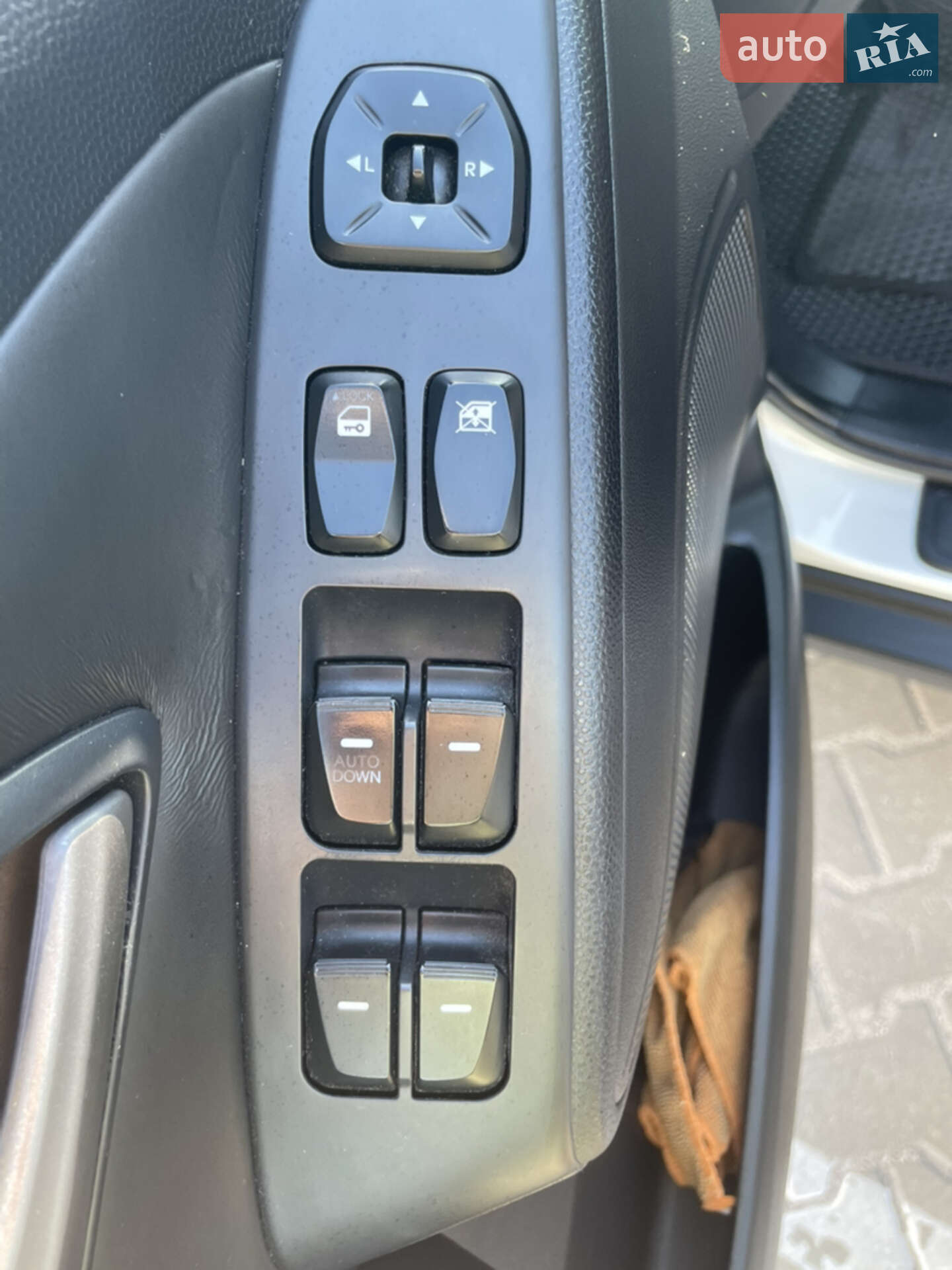 Hyundai Ix35 2011 VIN TMAJT81UACJ219878 фото оголошення 6 з 25