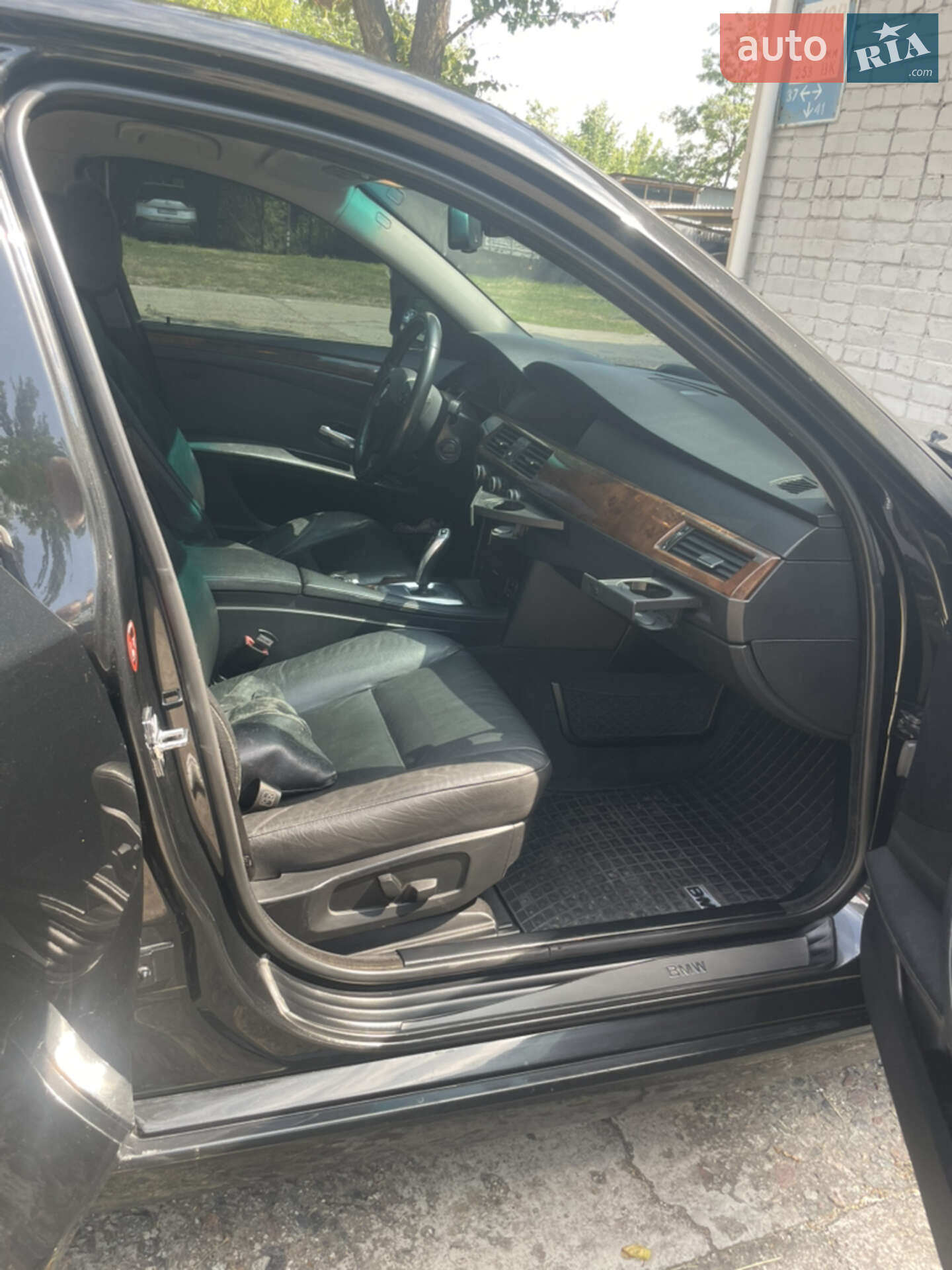 BMW 5 Series 2008 VIN WBANU11010CW42558 фото оголошення 70 з 75