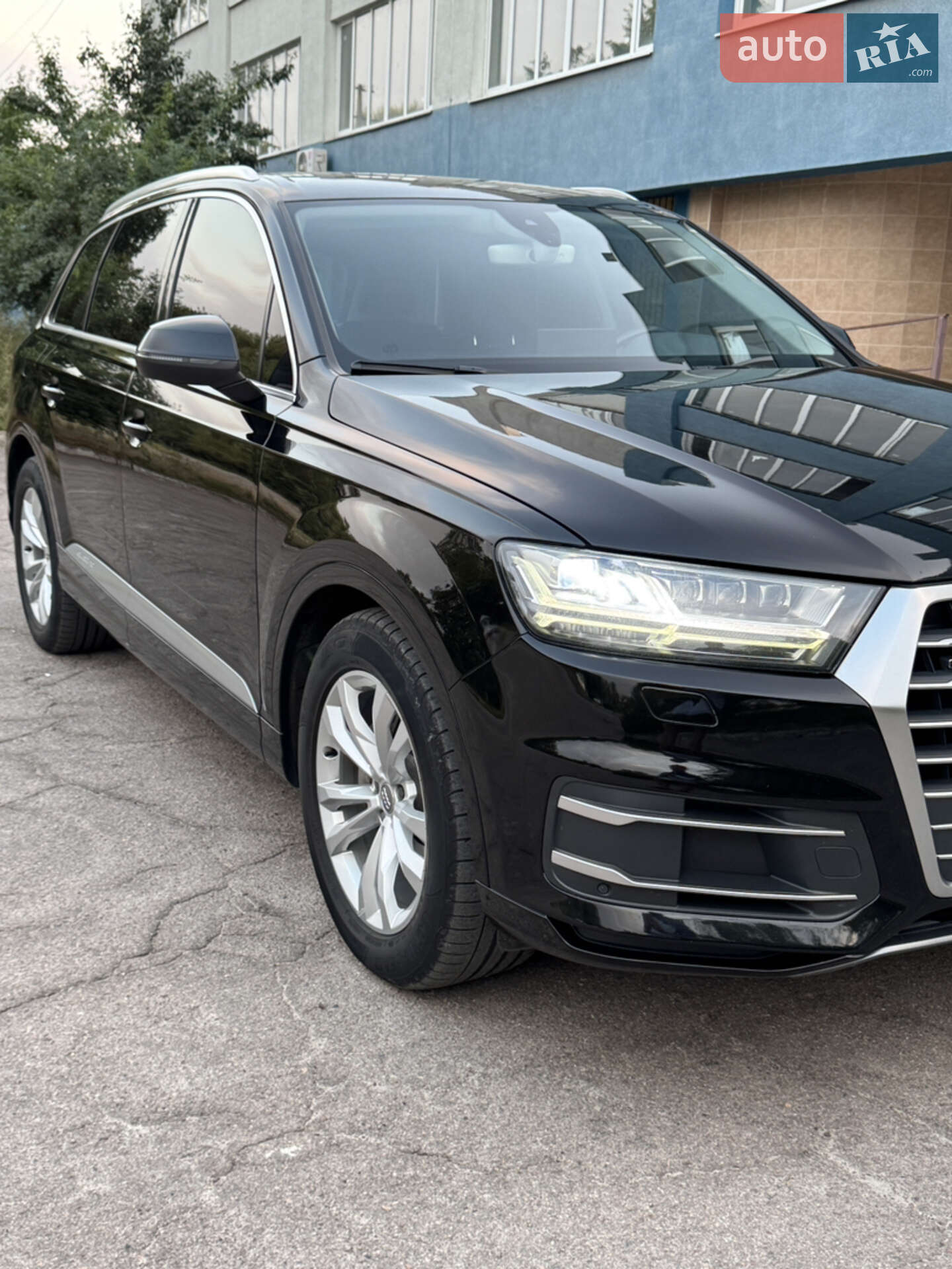 Audi Q7 2015 VIN WAUZZZ4M8GD025663 фото оголошення 3 з 52
