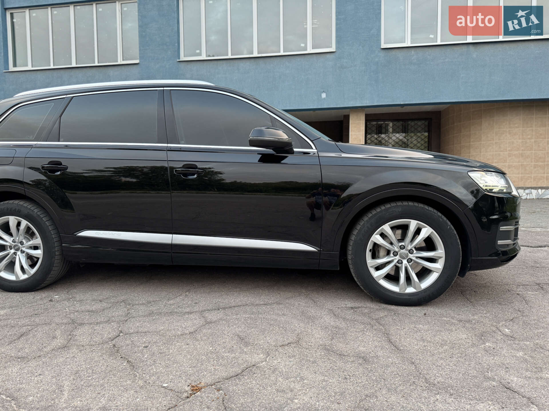 Audi Q7 2015 VIN WAUZZZ4M8GD025663 фото оголошення 4 з 52