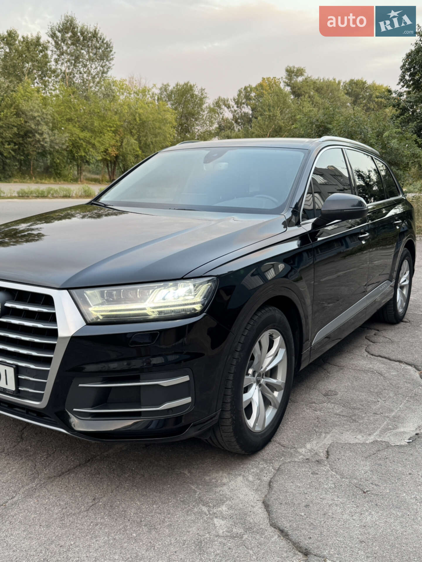 Audi Q7 2015 VIN WAUZZZ4M8GD025663 фото оголошення 2 з 52