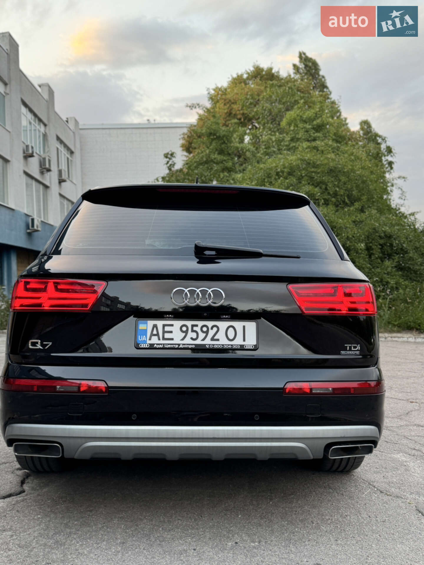 Audi Q7 2015 VIN WAUZZZ4M8GD025663 фото оголошення 6 з 52