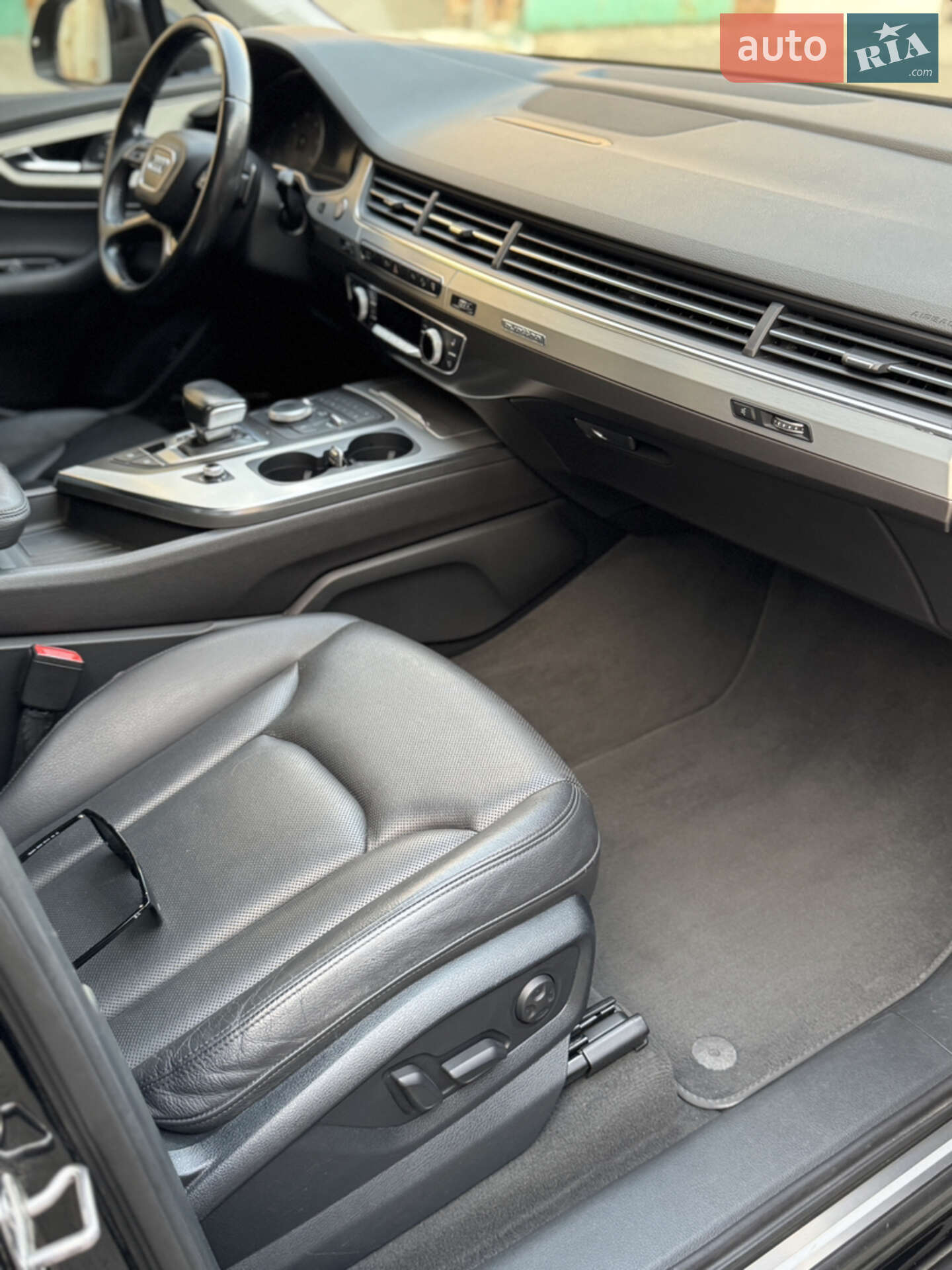 Audi Q7 2015 VIN WAUZZZ4M8GD025663 фото оголошення 19 з 52