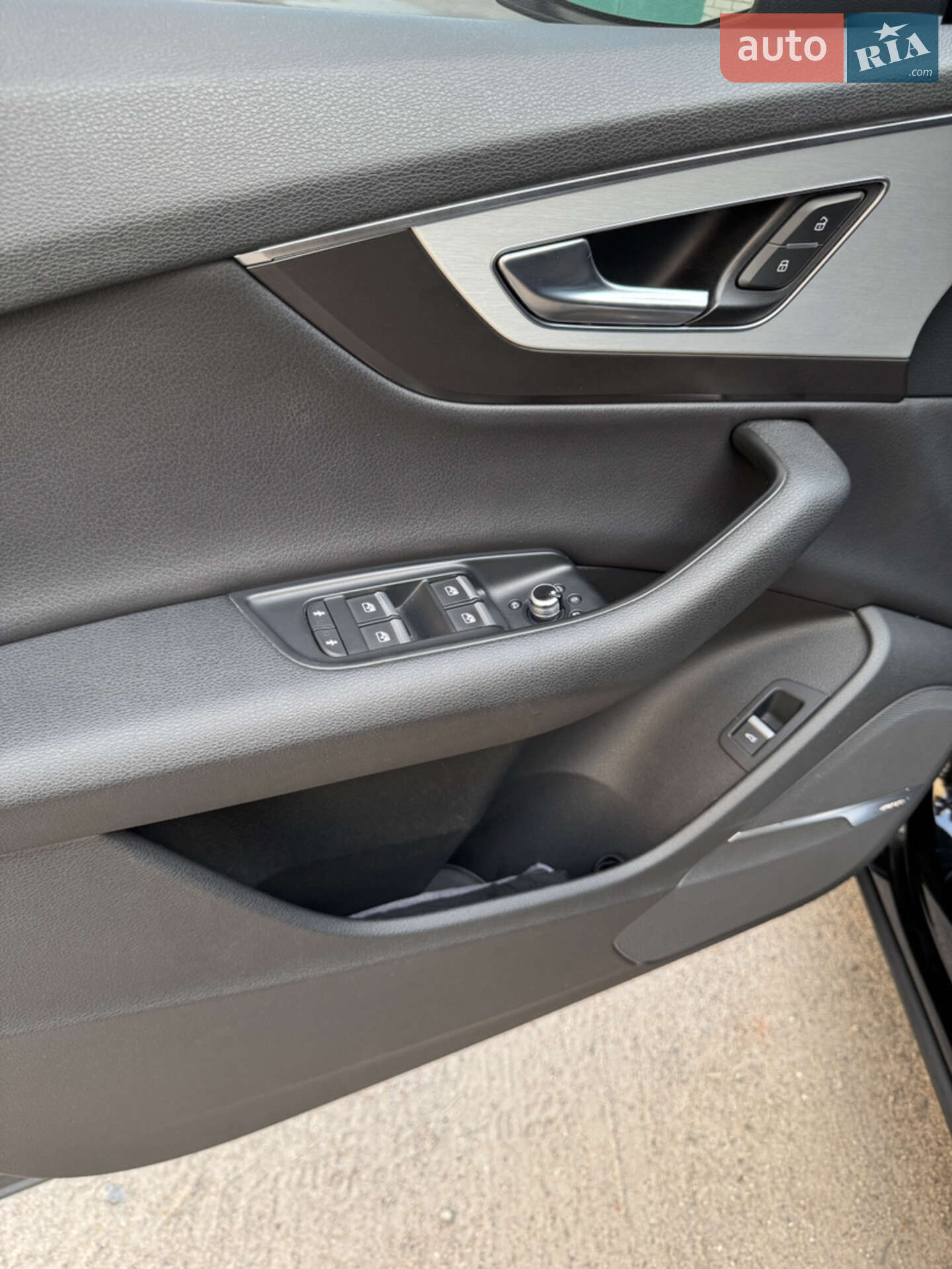 Audi Q7 2015 VIN WAUZZZ4M8GD025663 фото оголошення 36 з 52