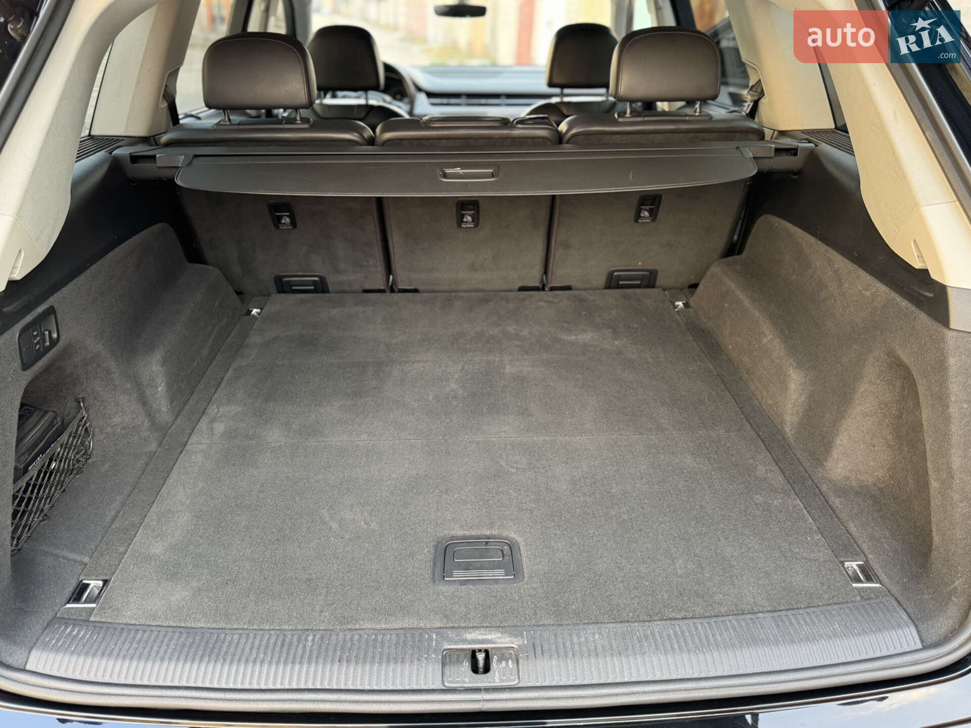 Audi Q7 2015 VIN WAUZZZ4M8GD025663 фото оголошення 47 з 52