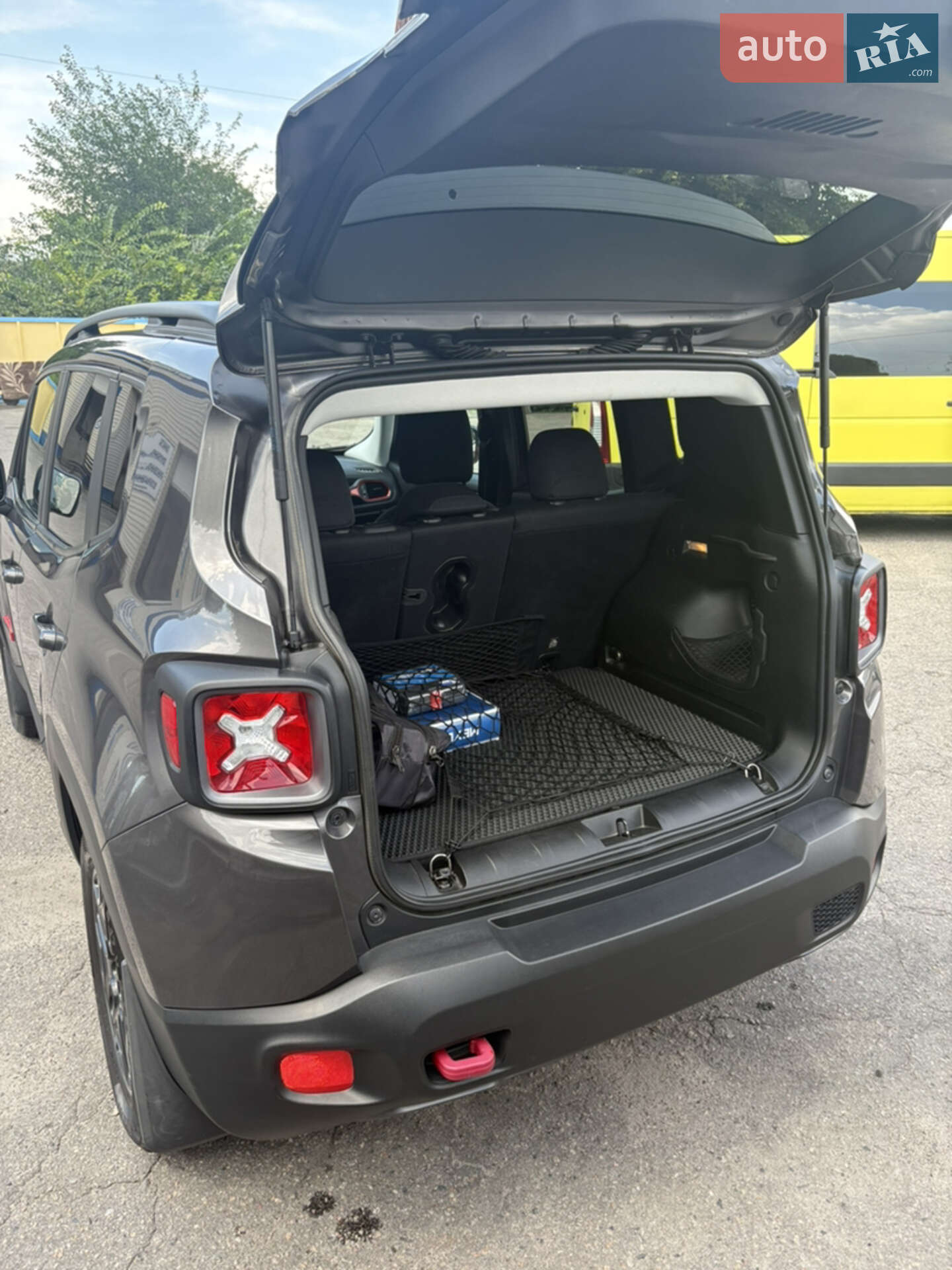Jeep Renegade 2017 VIN ZACCJBCB3HPF05958 фото оголошення 3 з 19