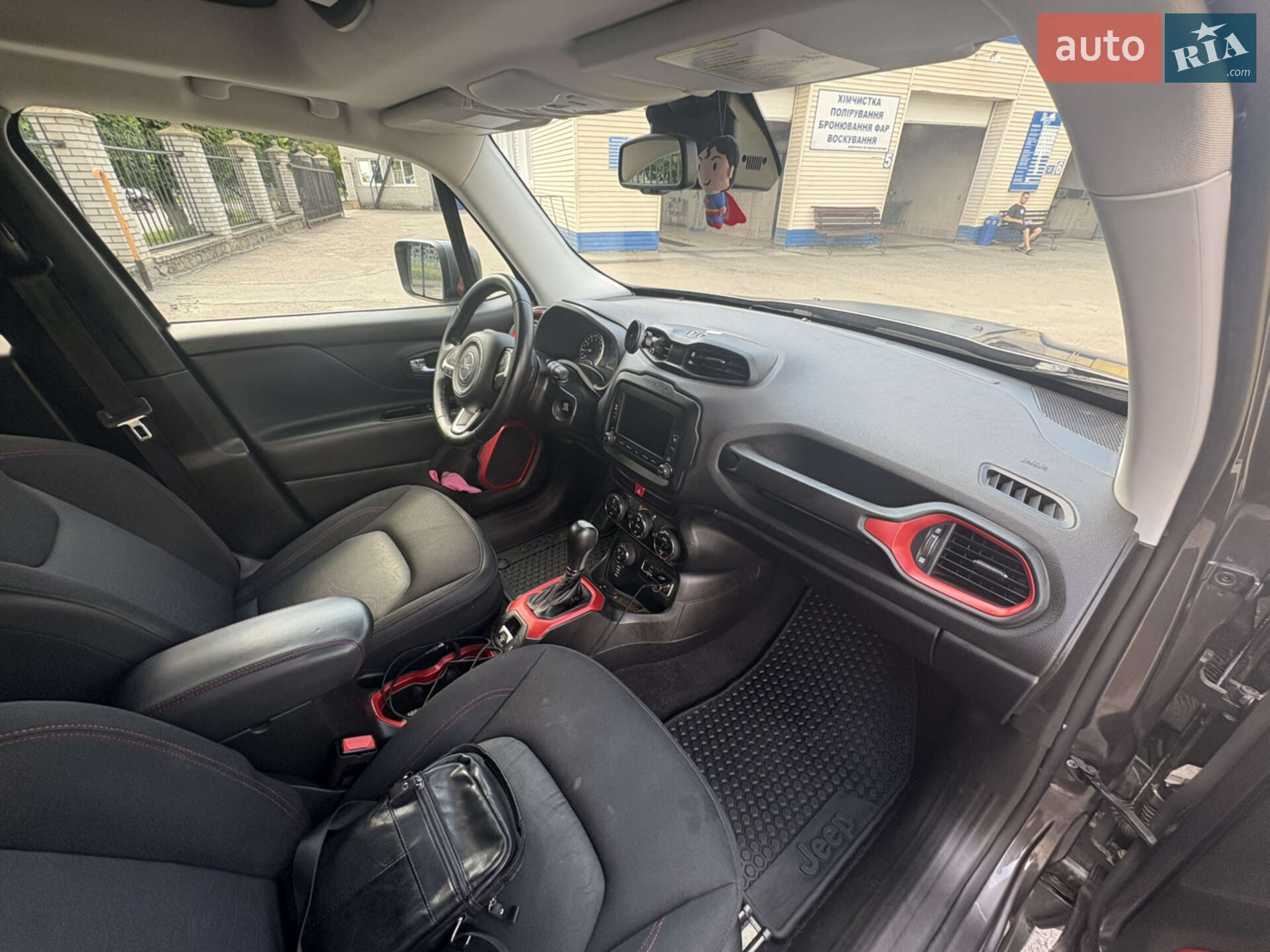 Jeep Renegade 2017 VIN ZACCJBCB3HPF05958 фото оголошення 11 з 19