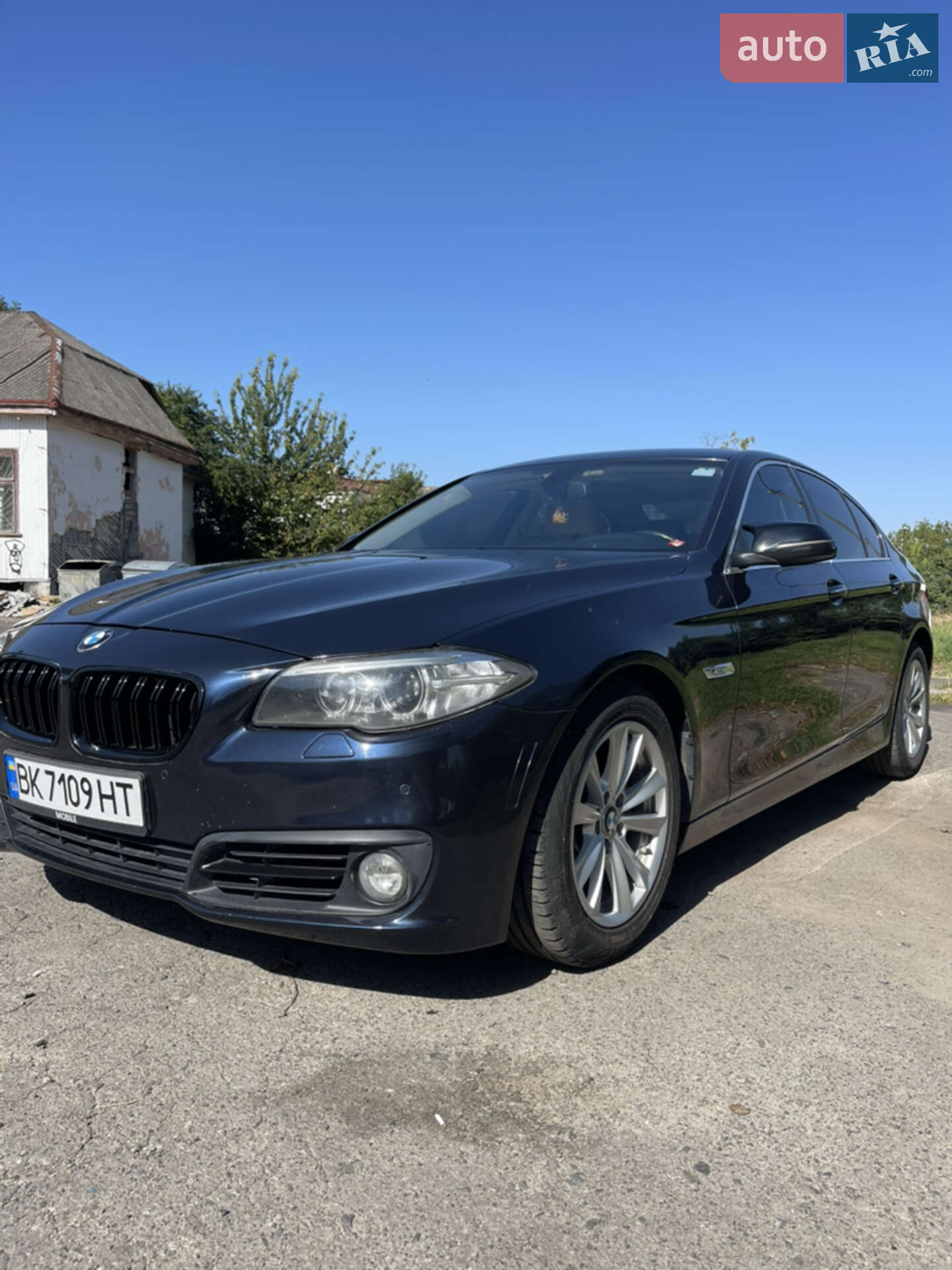 BMW 5 Series 2015 VIN WBA5A5C50FD521256 фото оголошення 2 з 27