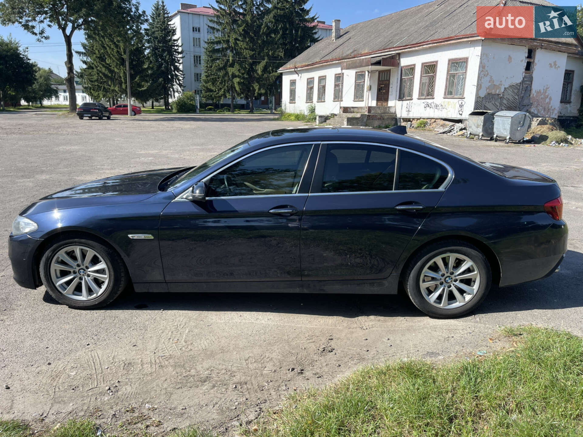 BMW 5 Series 2015 VIN WBA5A5C50FD521256 фото оголошення 9 з 27