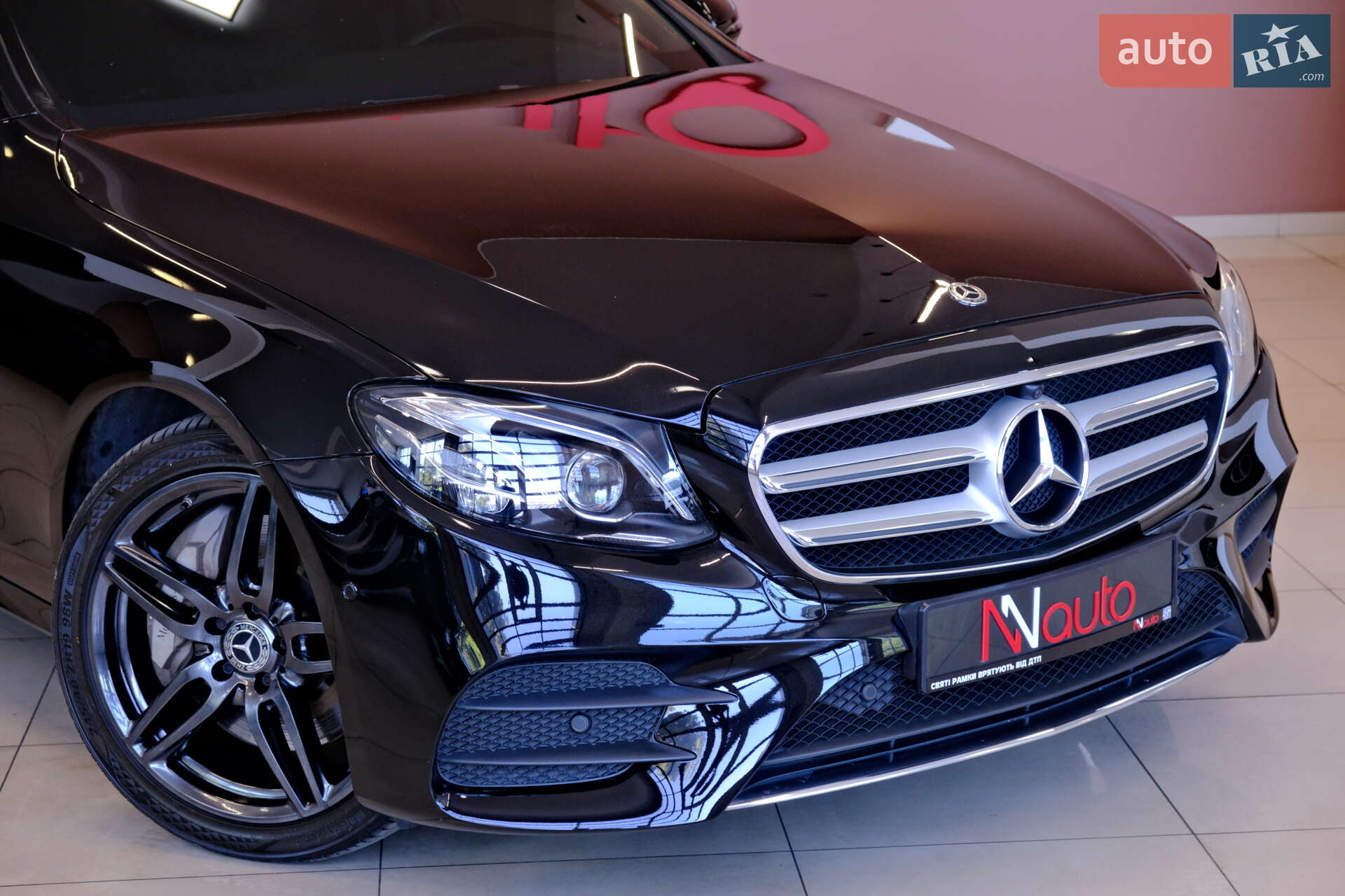 Mercedes-Benz E-Class 2017 VIN WDDZF3DB6HA256707 фото оголошення 12 з 71