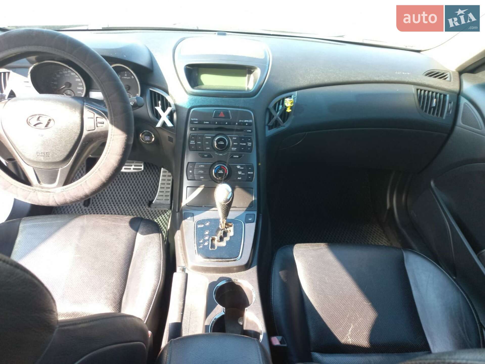 Hyundai Genesis Coupe 2011 VIN KMHHT61DBBU062717 фото оголошення 4 з 6