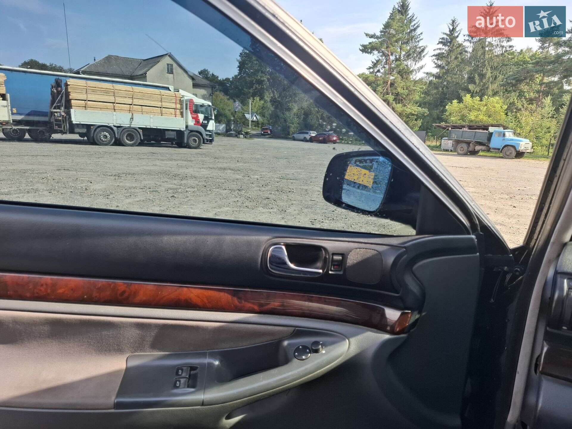 Audi A4 1998 VIN WAUZZZ8DZWA263812 фото оголошення 3 з 15