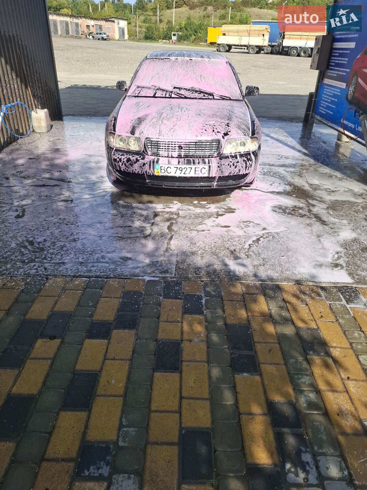 Audi A4 1998 VIN WAUZZZ8DZWA263812 фото оголошення 5 з 15