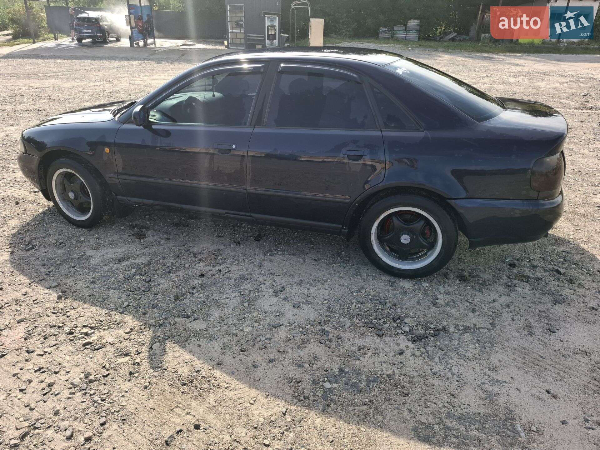 Audi A4 1998 VIN WAUZZZ8DZWA263812 фото оголошення 7 з 15