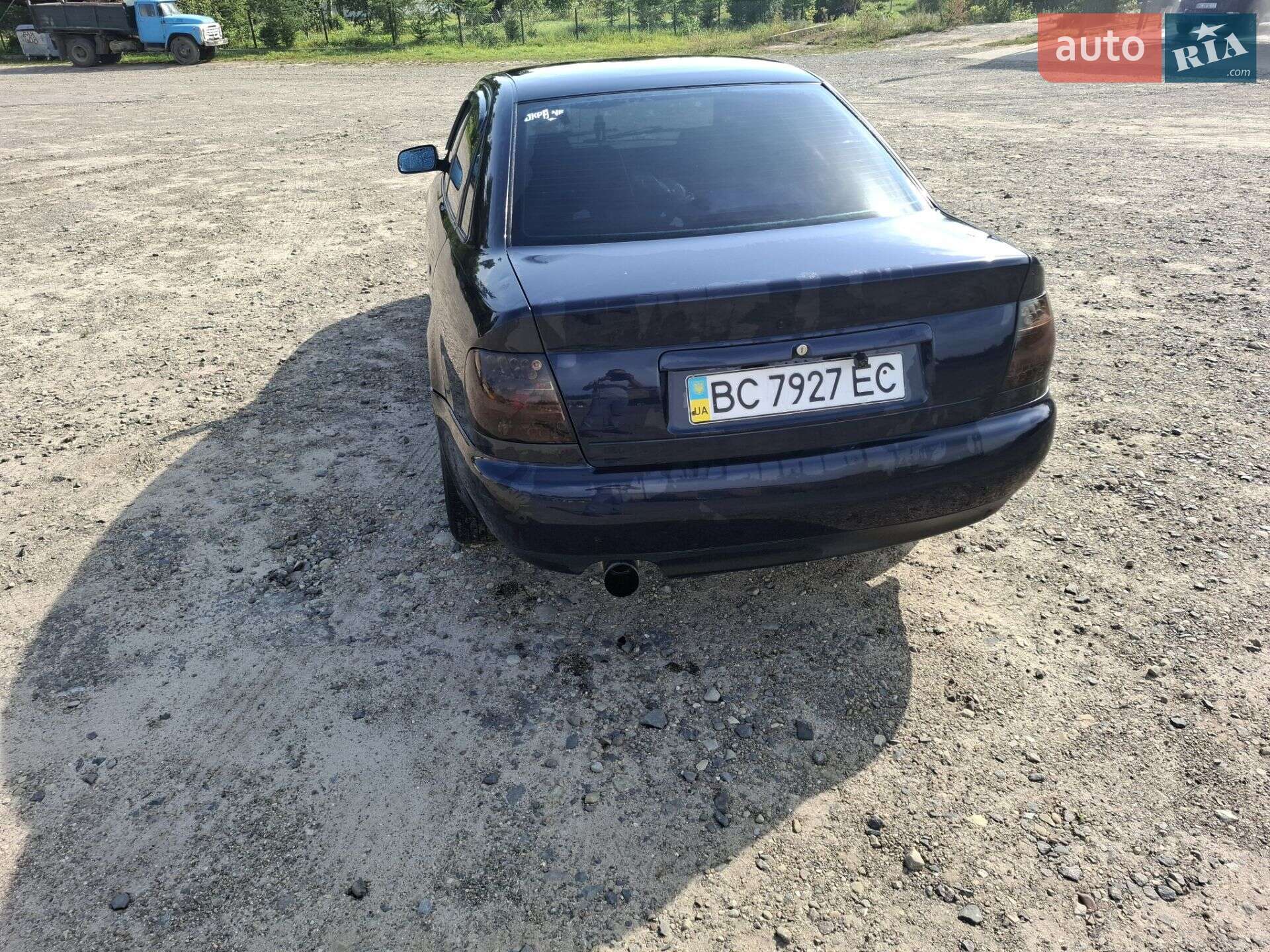 Audi A4 1998 VIN WAUZZZ8DZWA263812 фото оголошення 10 з 15