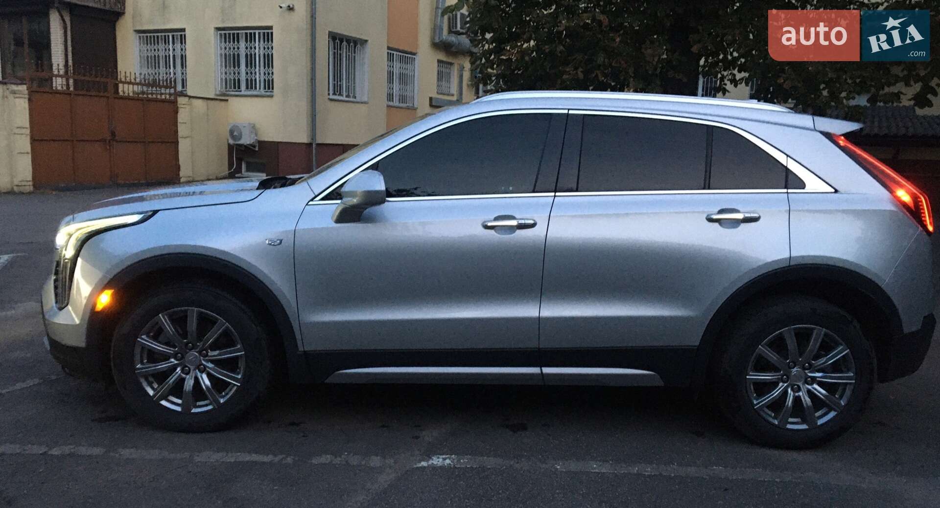 Cadillac XT4 2020 VIN 1GYFZCR41LF099236 фото оголошення 5 з 35